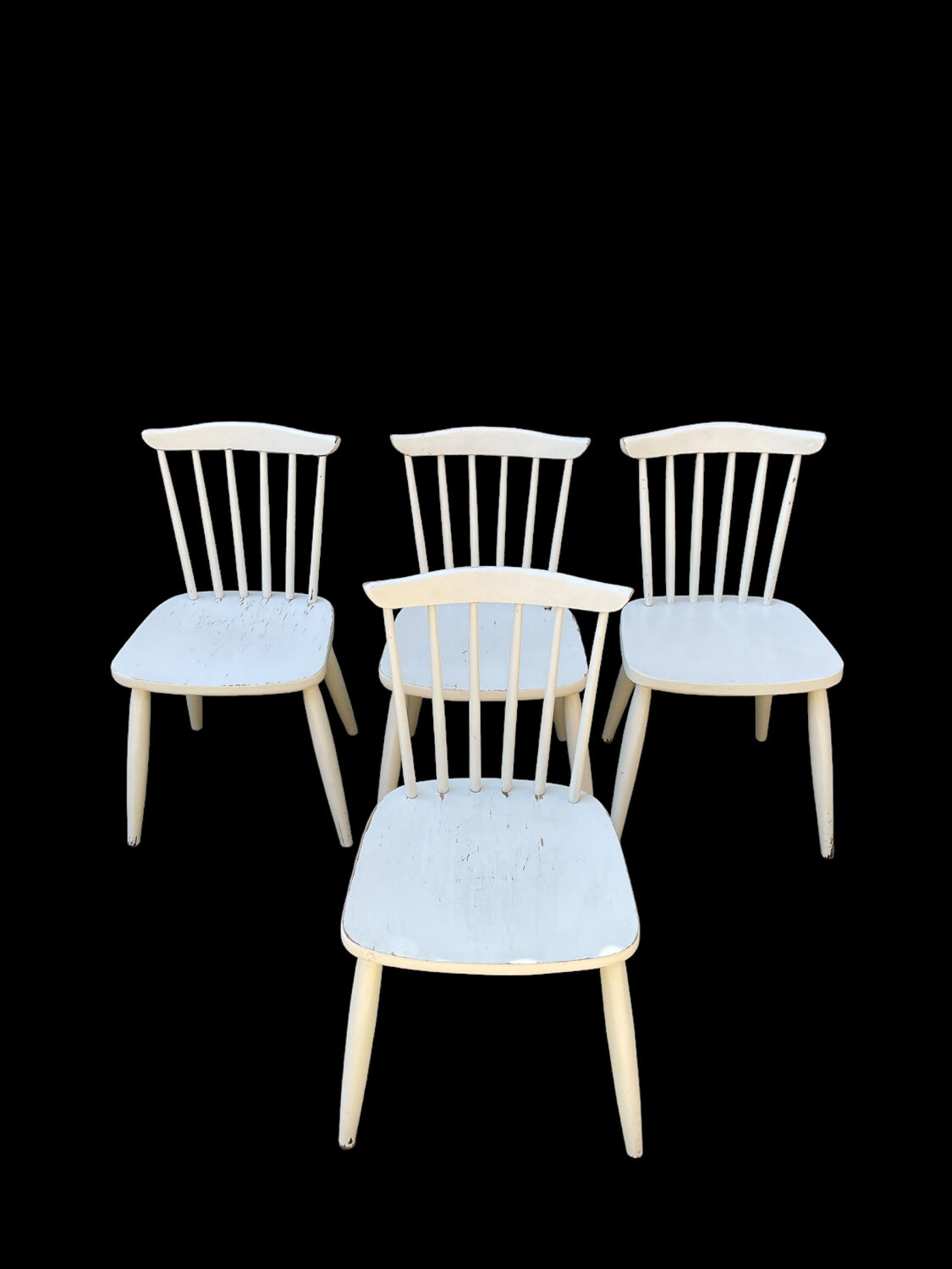Series of 4 vintage solid wood chairs Scandinavian style