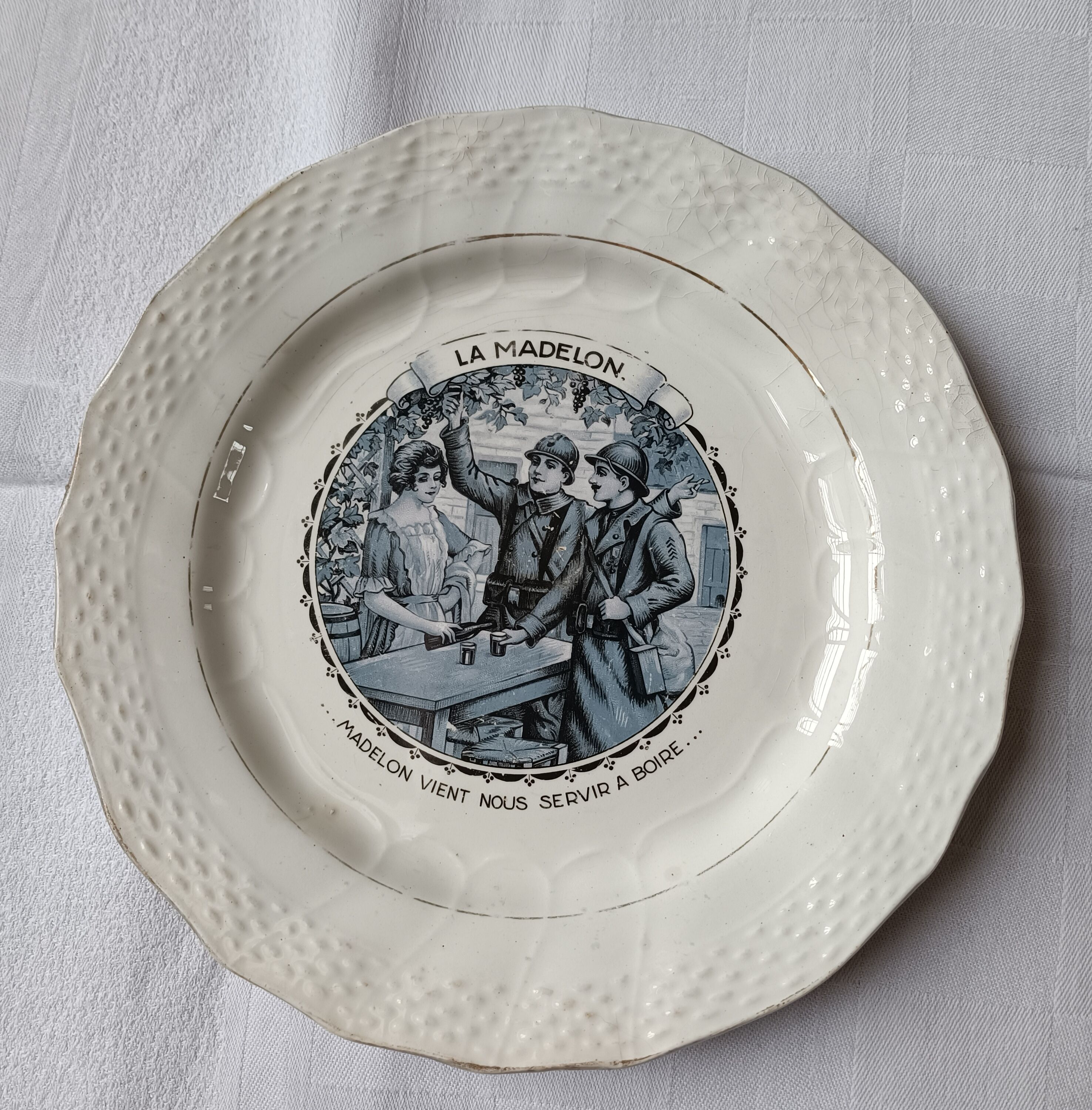 6 dessert plates iron land moulin des loups les chansons