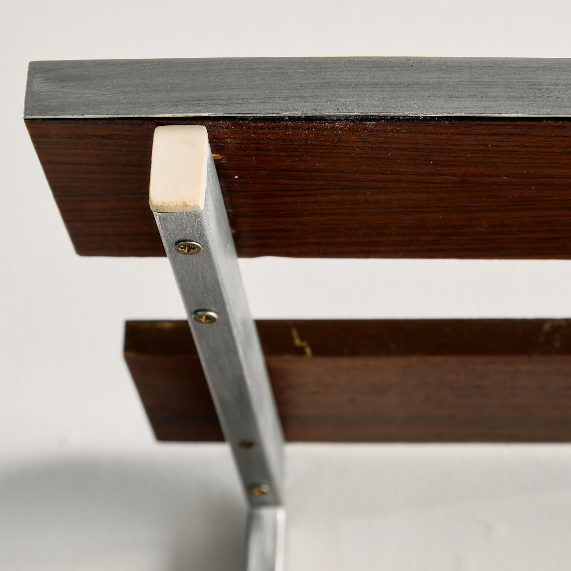 Coat rack in rosewood and metal