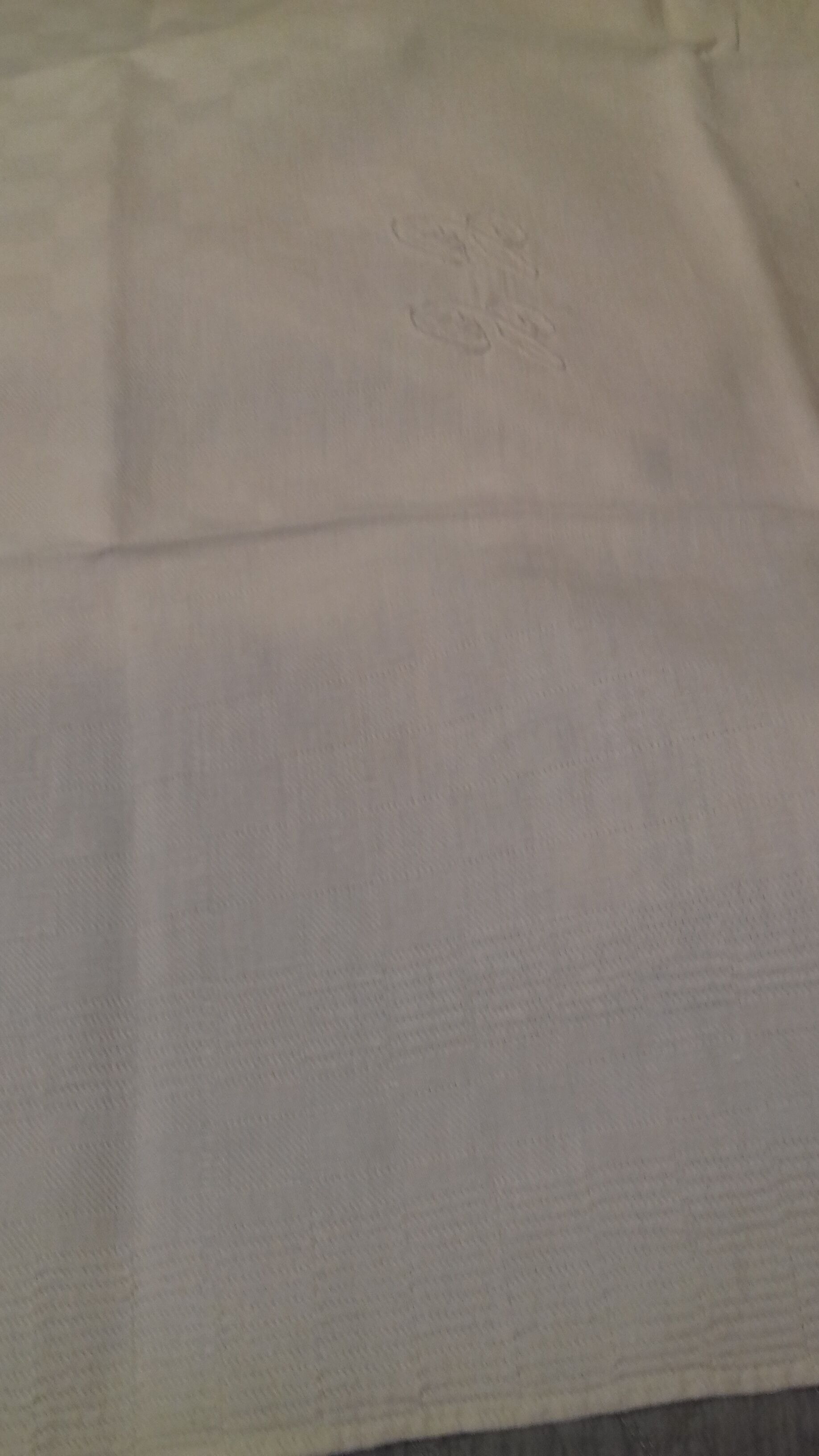 tablecloth and 6 damask cotton towels. CC monogram