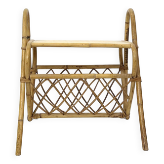 Rattan bedside table from the 60s and 70s.