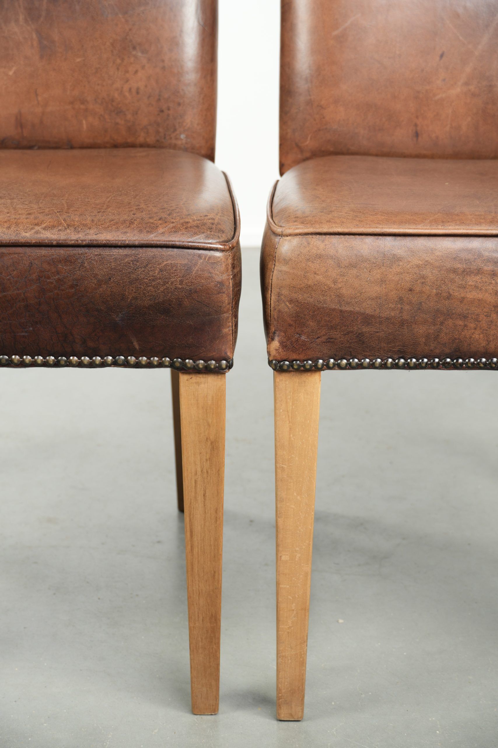 Set of 6 vintage dining chairs made of sheepskin leather with a high back