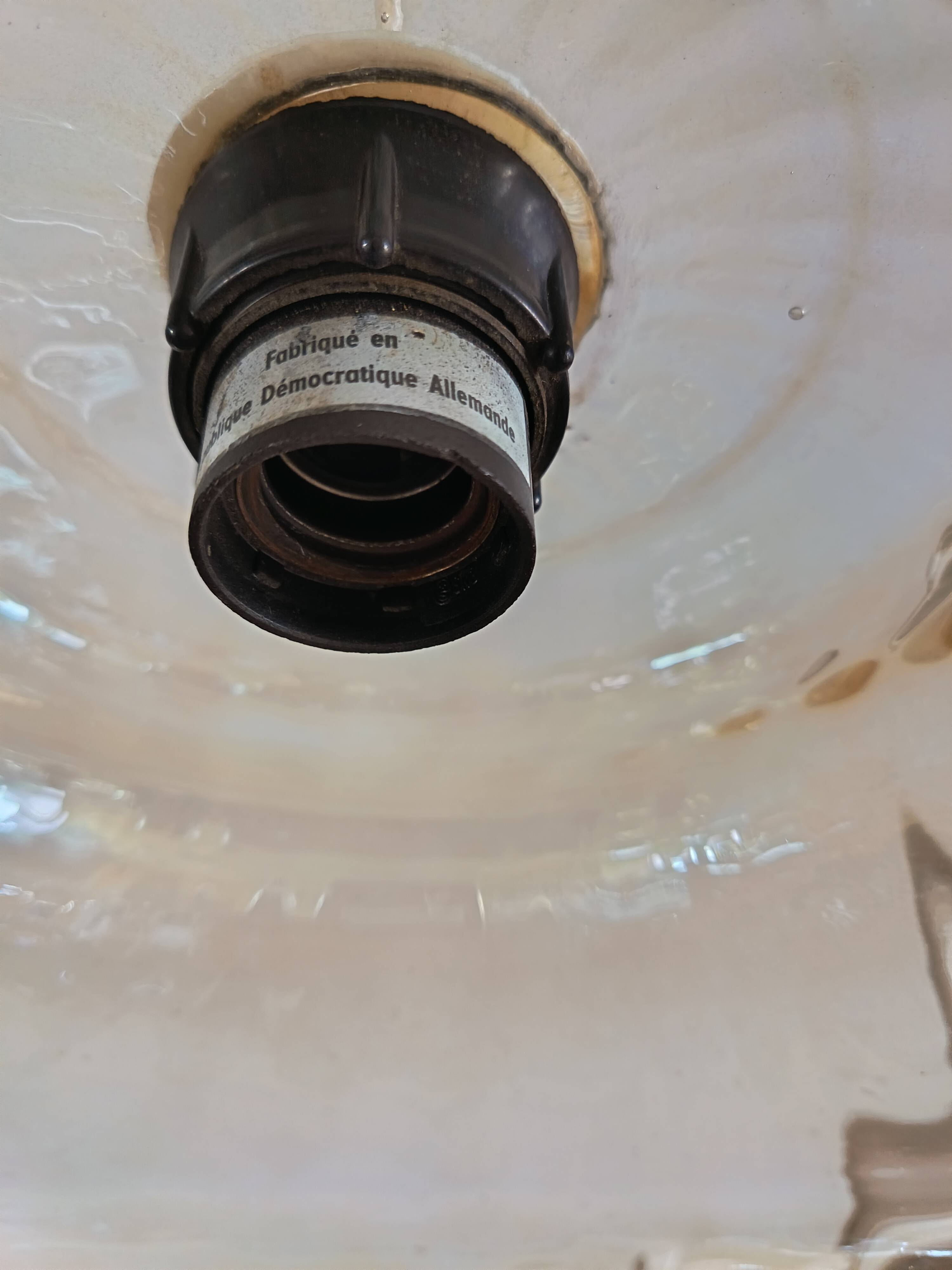 Suspension en verre années 70
