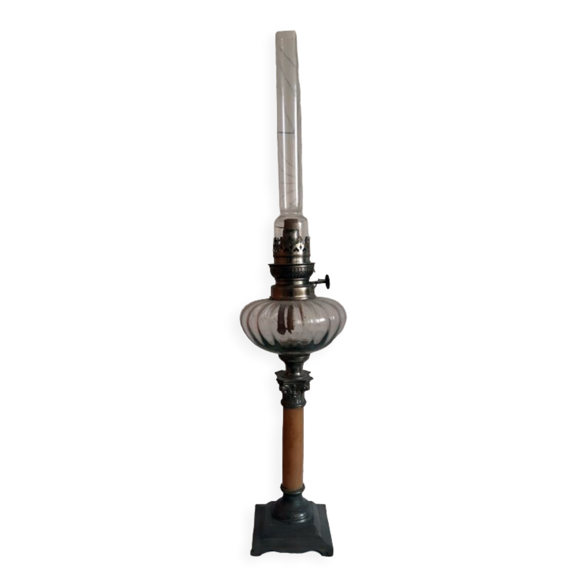 Lampe à Pétrole Vintage – Déco Rétro Sans Marque – Bon état