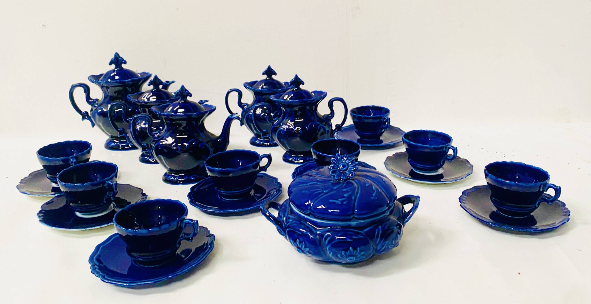 Art Deco tea and coffee service in polychrome earthenware, 20th century