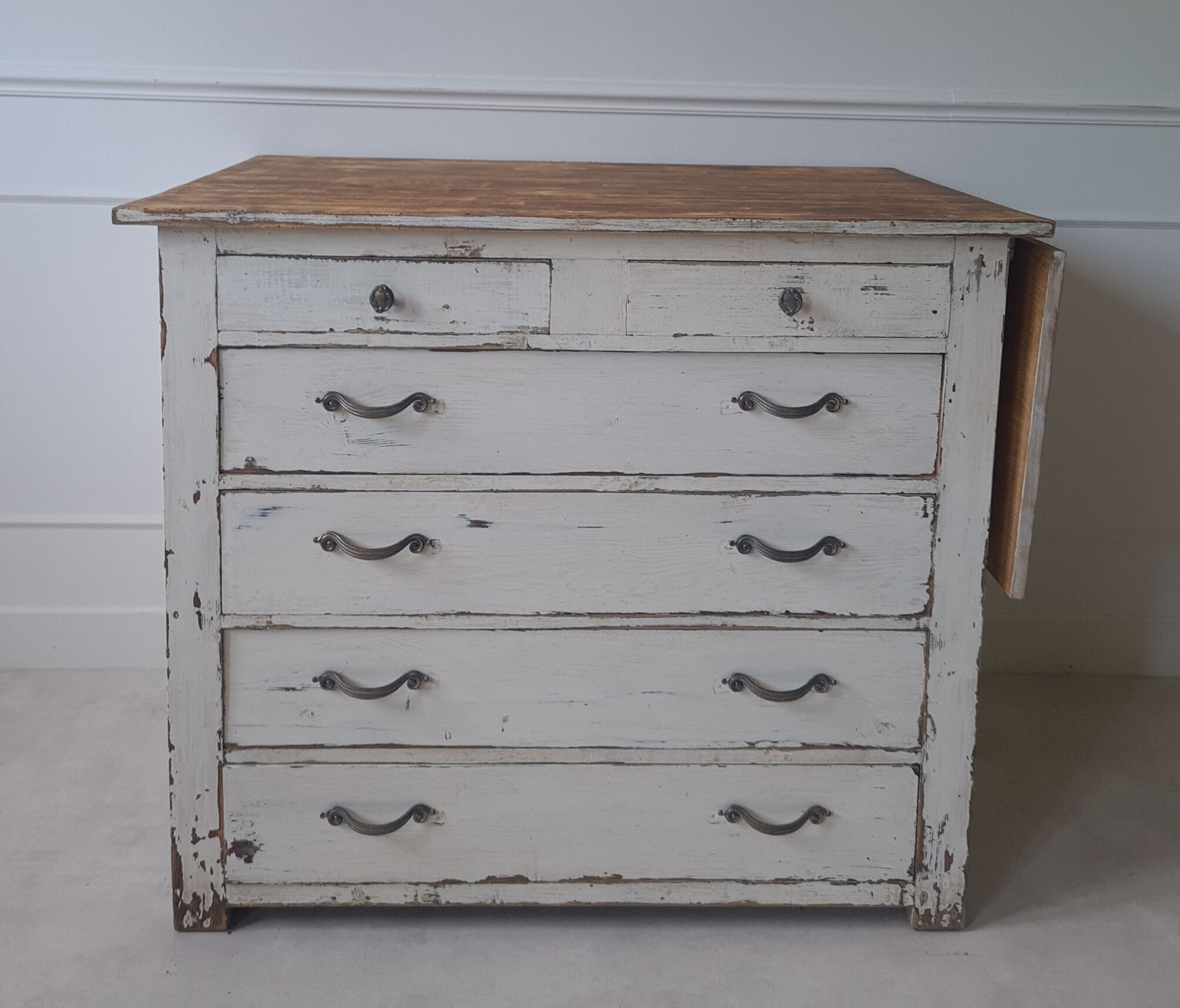 Commode ancienne