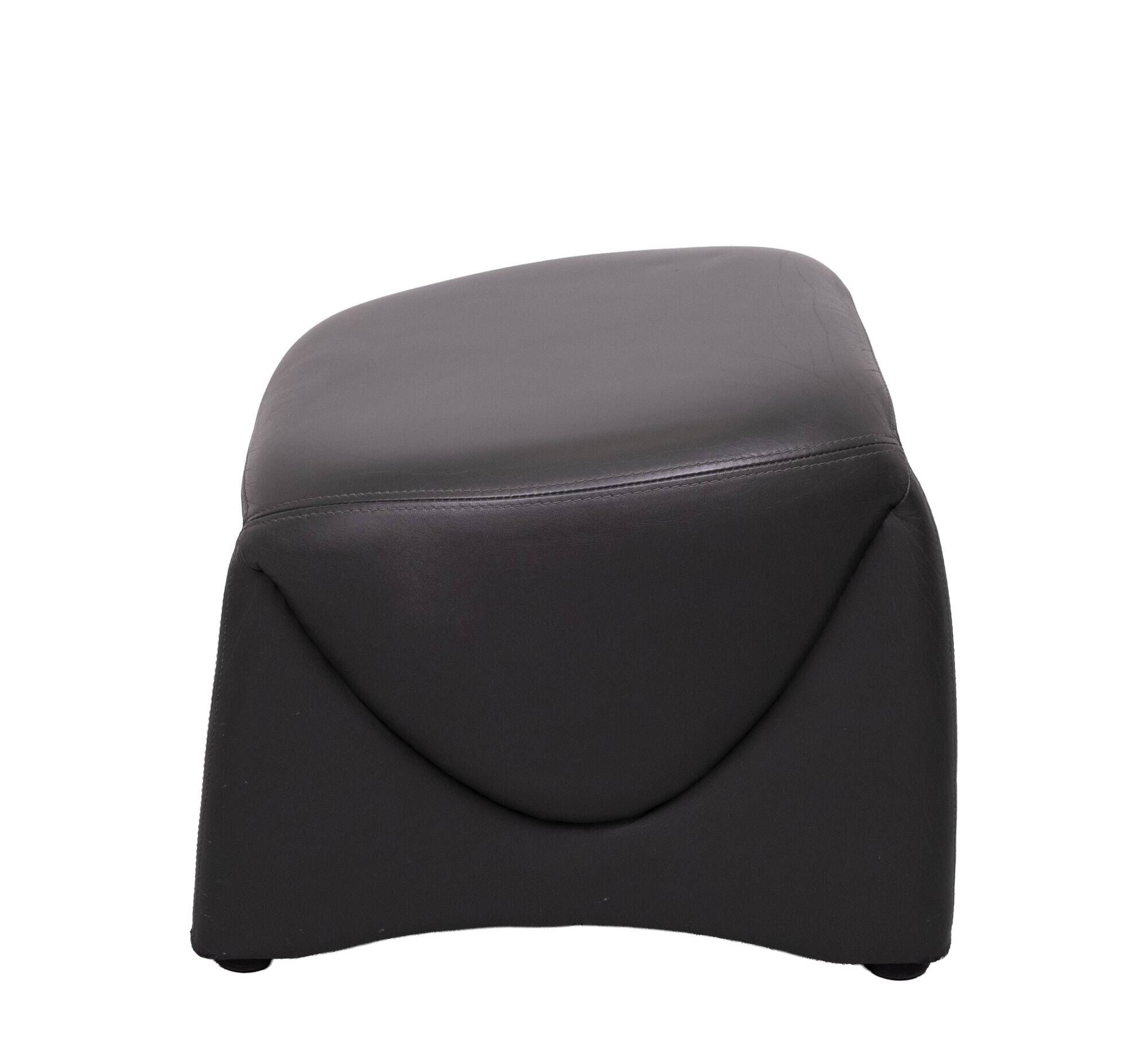 Leolux Ottoman or Footstool organic shaped 1980s