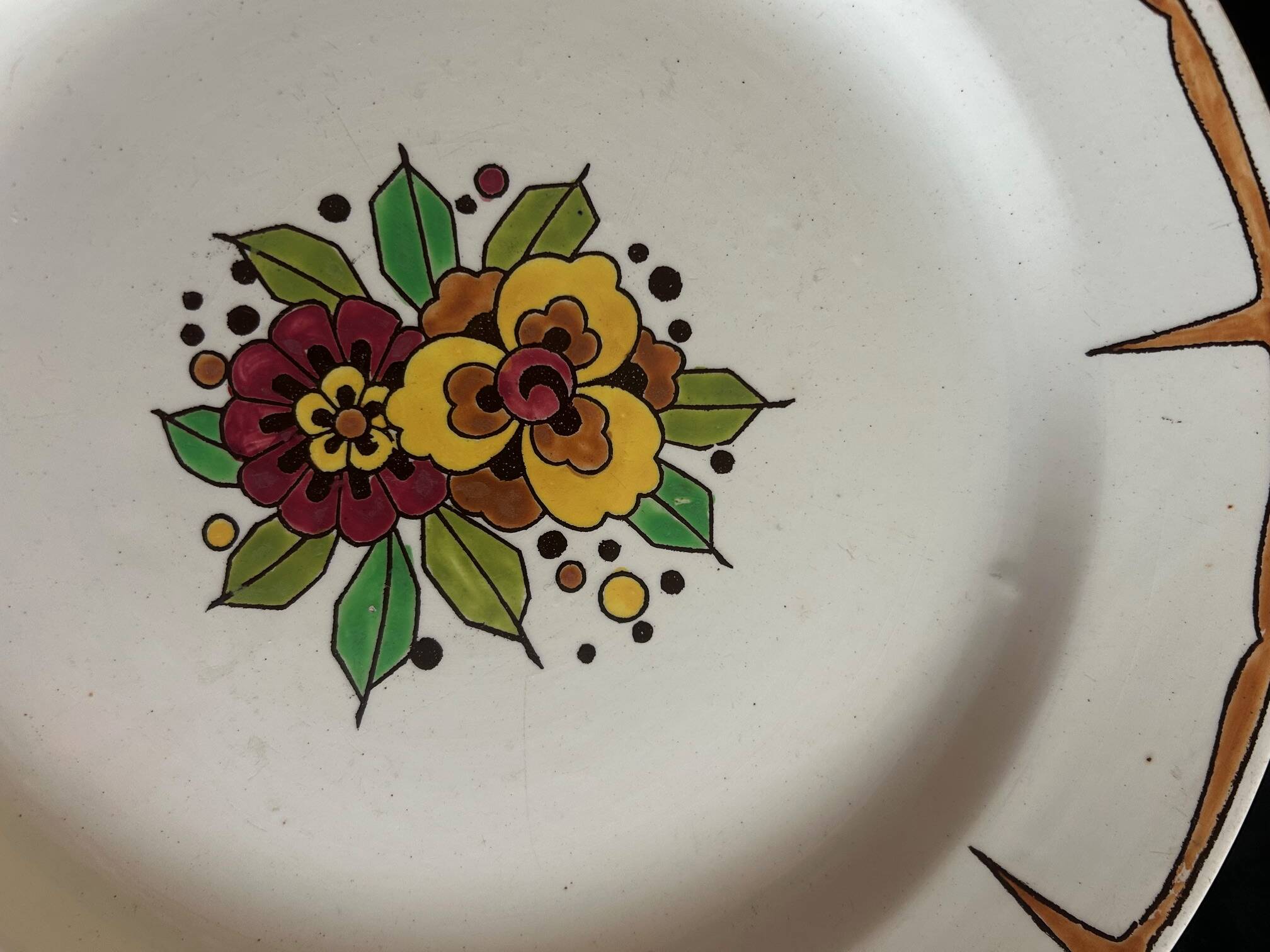 Set of art deco dishes boch fréres la louviére