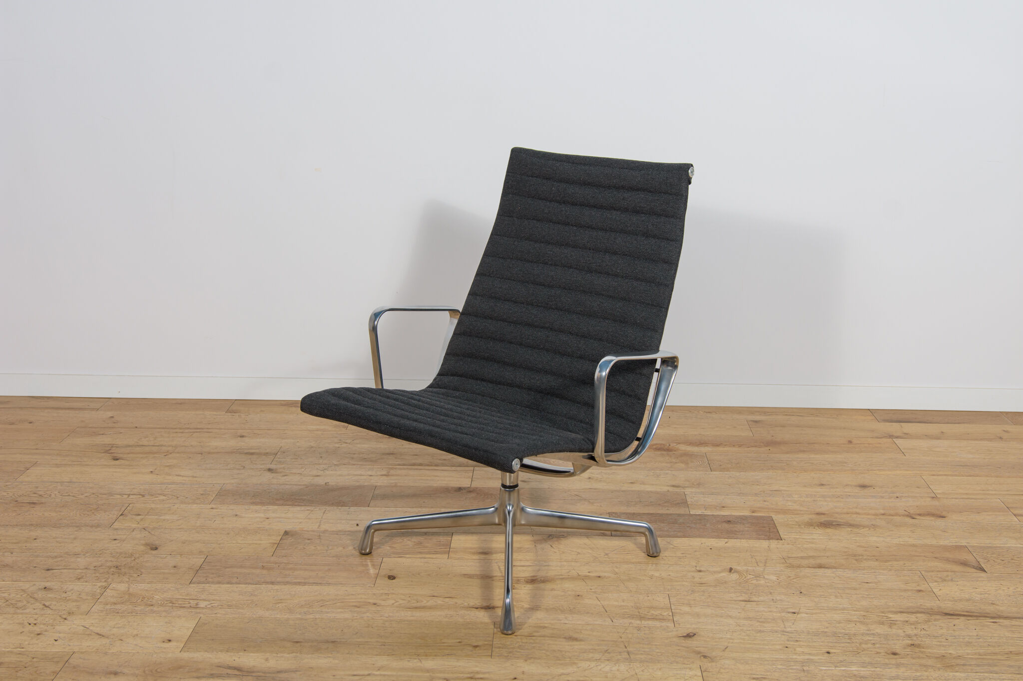 EA124 Lounge Chair by Charles & Ray Eames for Herman Miller, United States, 1980s