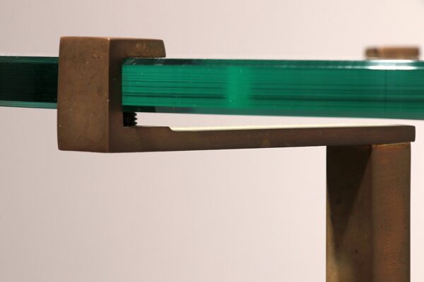 Très rare table d'appoint ou table basse Peter Ghyczy modèle T37