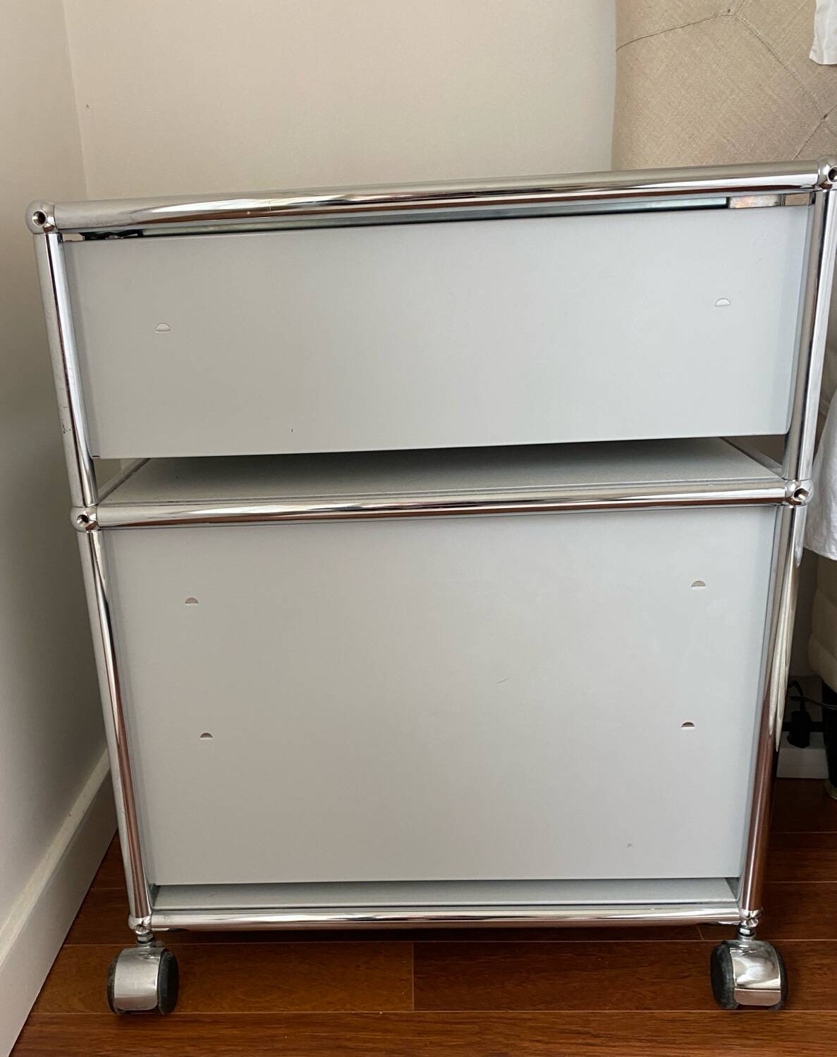 Caisson USM sur roulettes