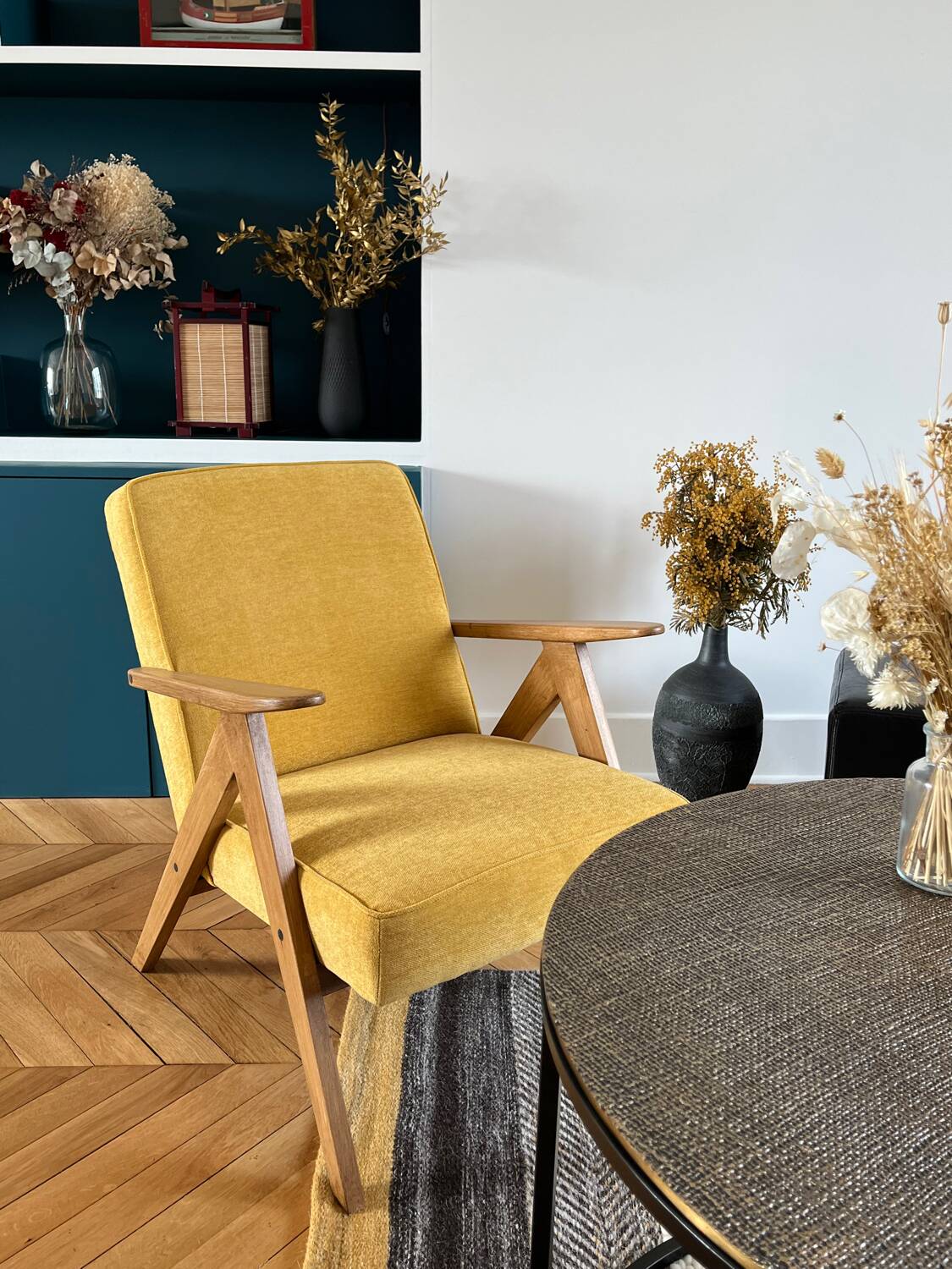 Kompas sky blue tulle armchair