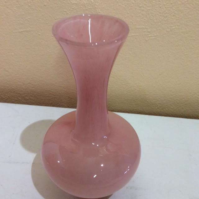 Pink vase soliflore