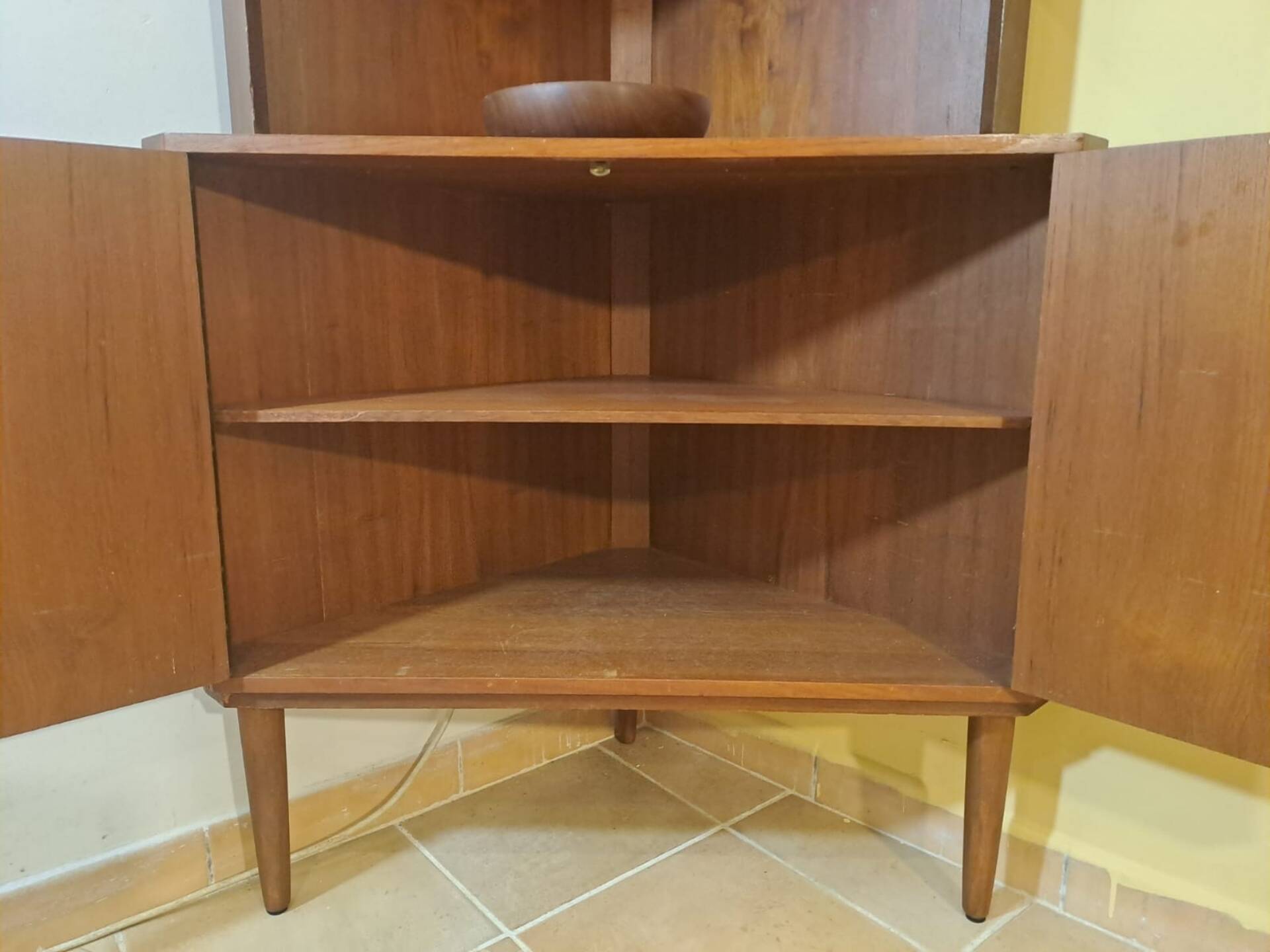 Meuble d'angle en teck,  Vintage Scandinave 1960s