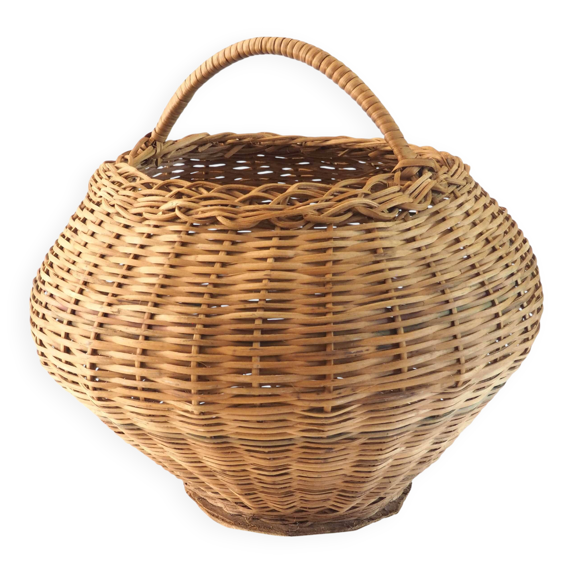 Large rattan amphora basket