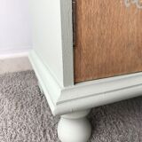 Auxiliary furniture