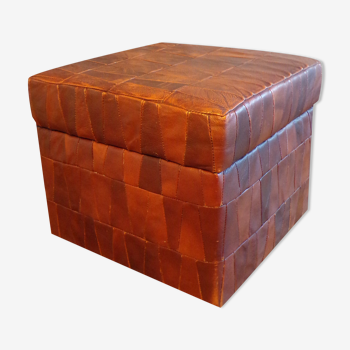 Leather patchwork sede chest pouf