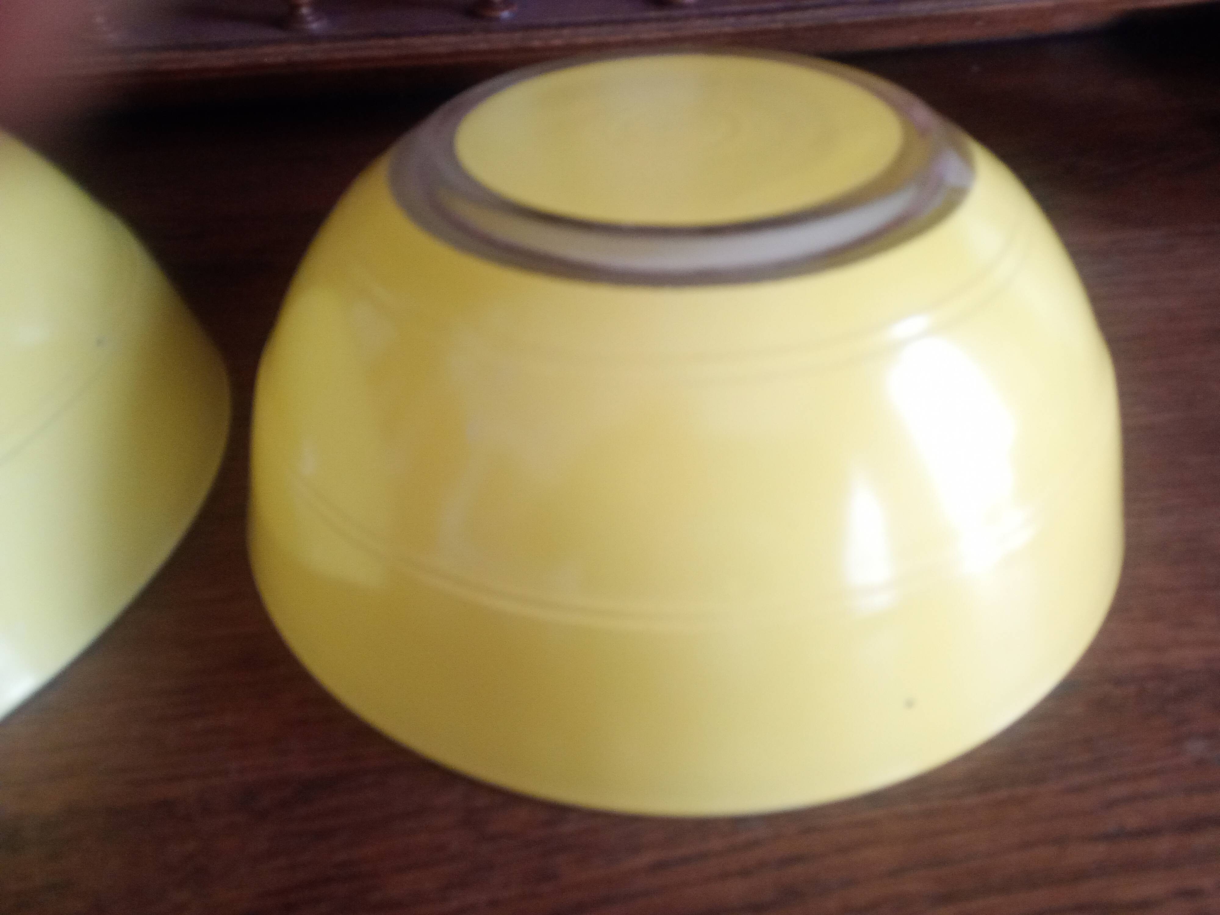 Duralex vintage lemon yellow - 2x glass salad bowls - 23cm & 27cm - france