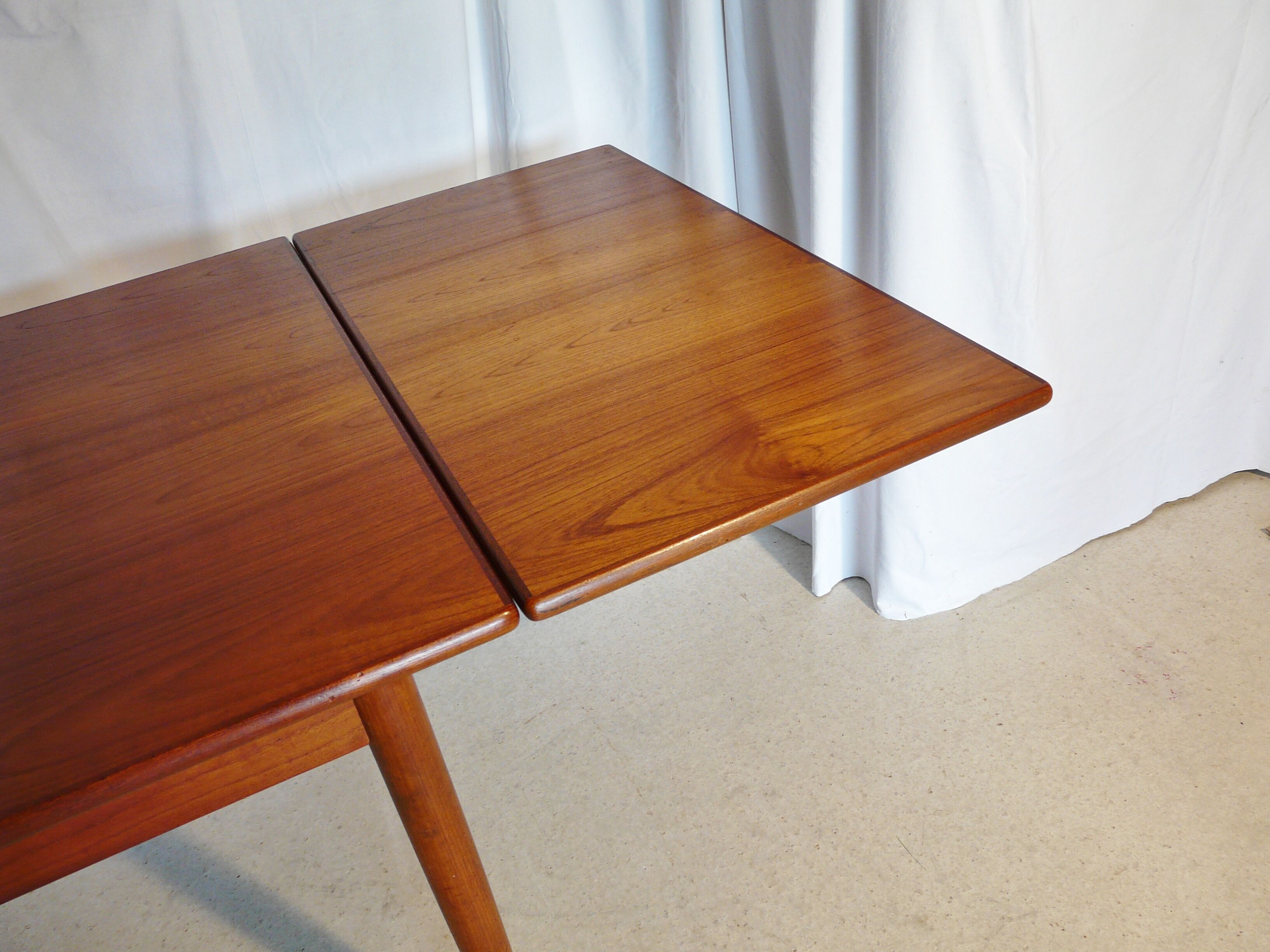 Verner Pedersen Danish teak expandable table