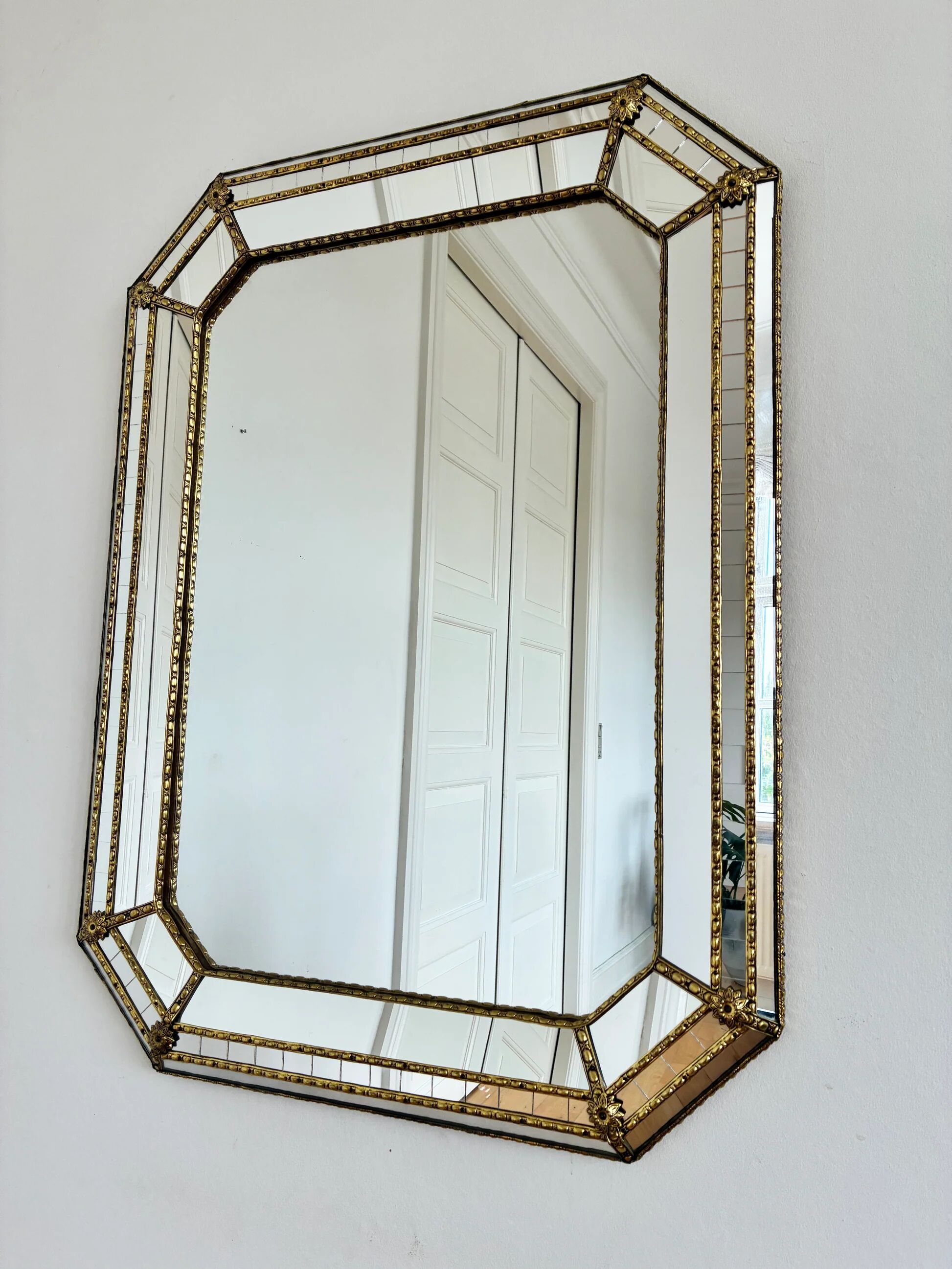 Vintage Spanish Venetian-style wall mirror, octagonal brass, 1980s Hollywood Regency