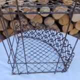 Iron corner shelf
