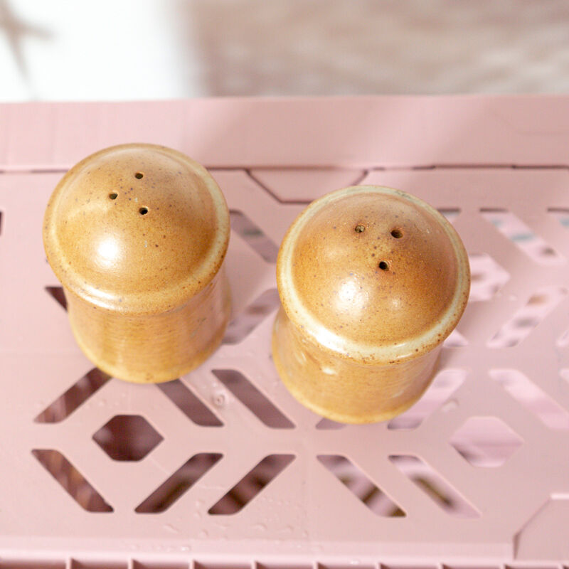 Sandstone salt and table pepper