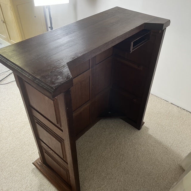 Antique oak counter/bar, 20th century