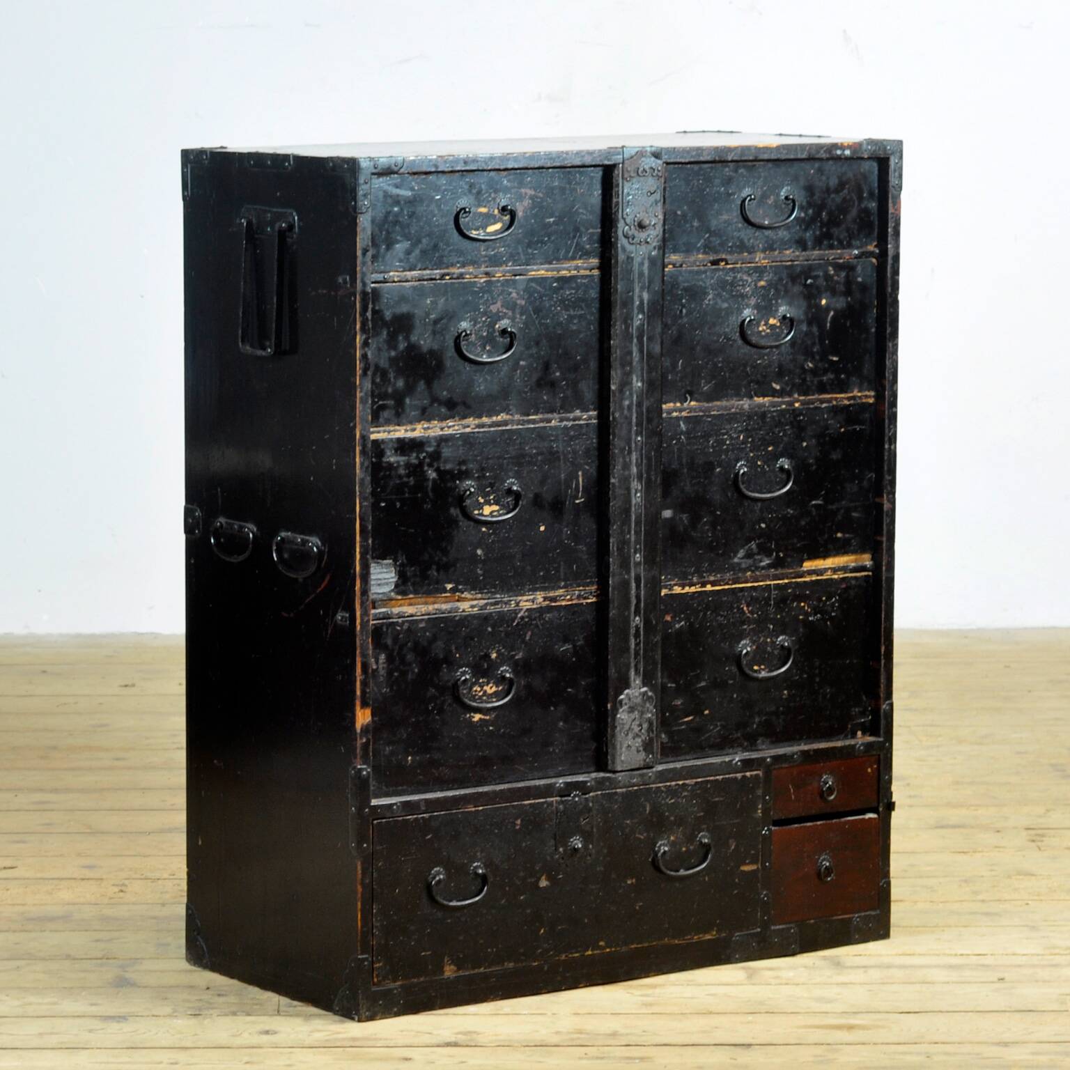 Japanese Tansu chest of drawers, circa 1890