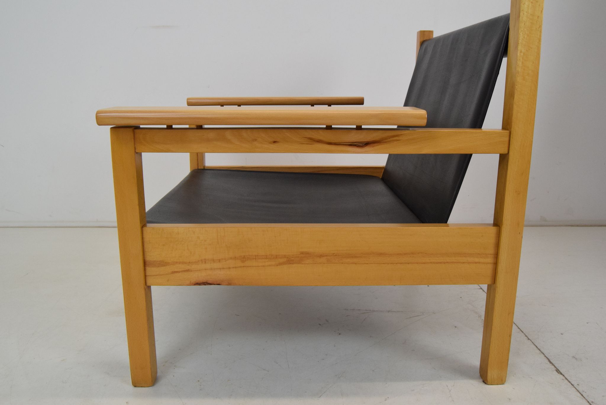 Fauteuil design du milieu du siècle, Tchécoslovaquie, années 1970.