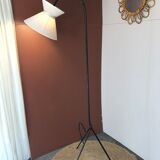 Tripod floor lamp