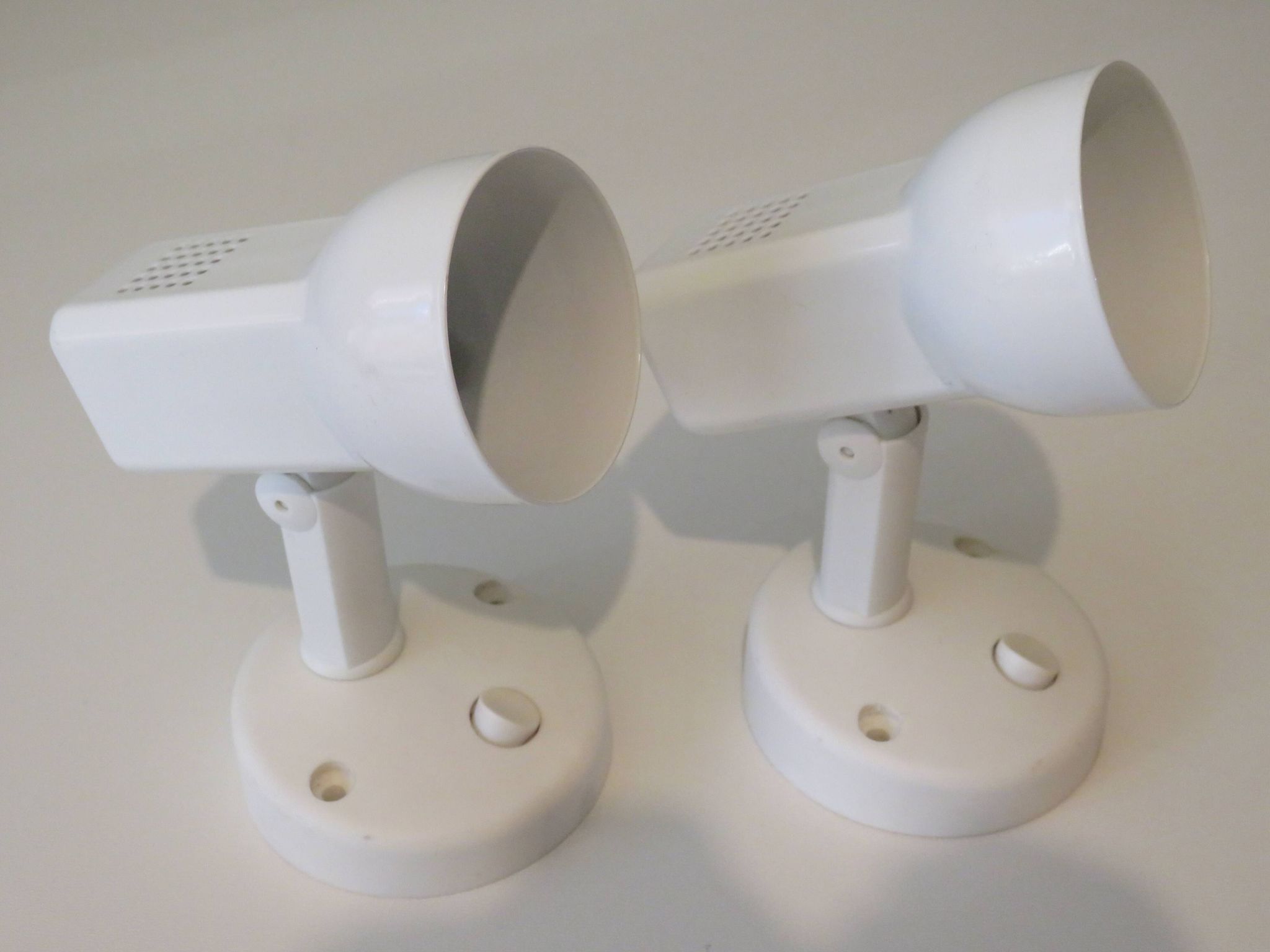 Suite of 2 white lacquered metal wall spotlights Massive edition, Belgium 1970-1980