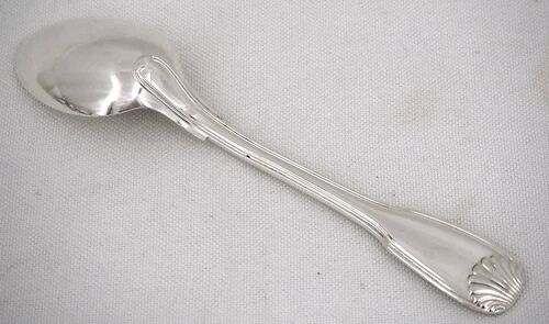 Ercuis Coquille 12 dessert spoons, silver-plated, 16.5 cm, excellent condition.