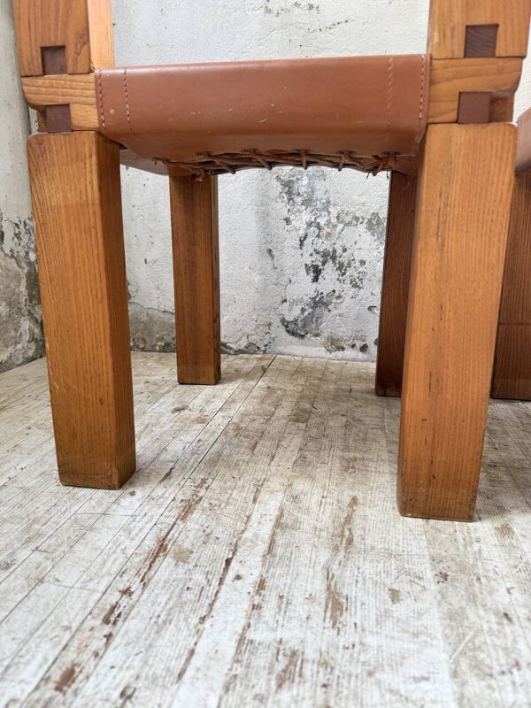 Paire de chaises Pierre Chapo S11