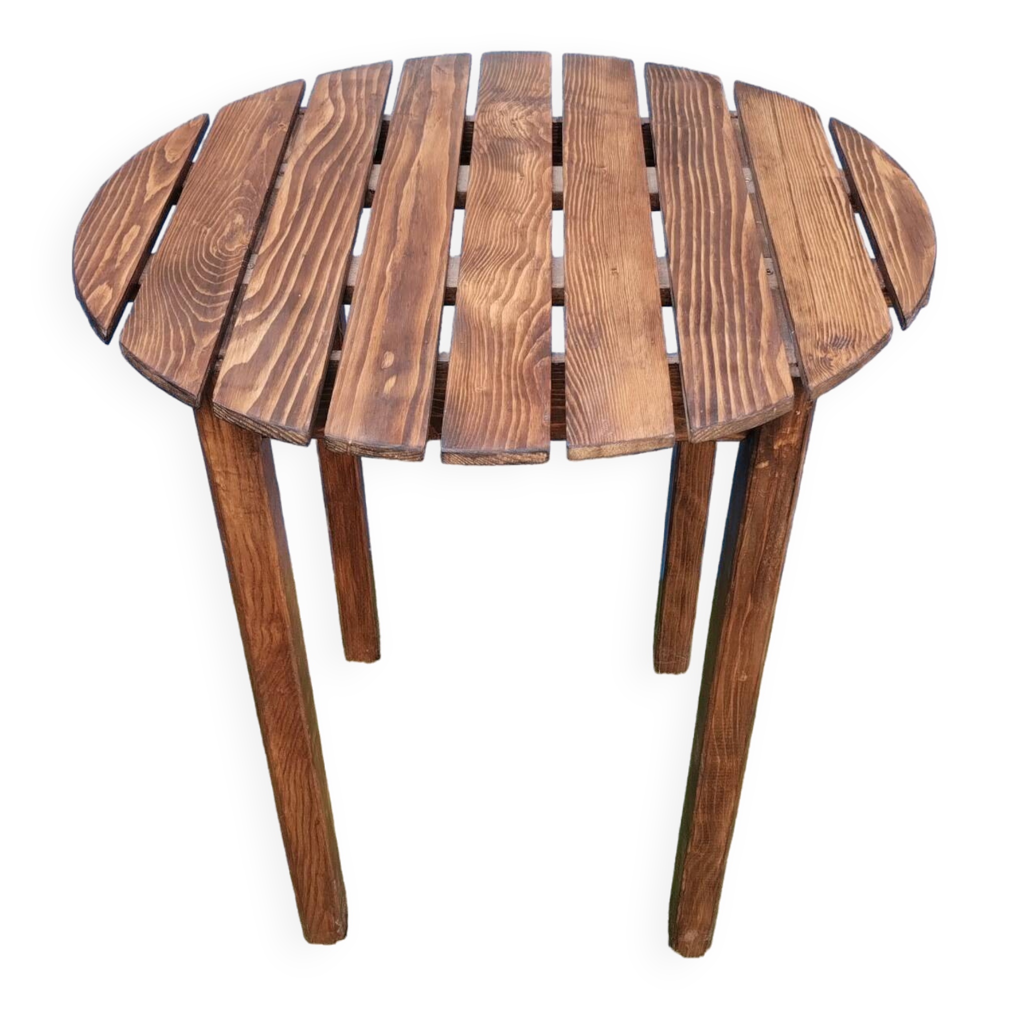 Round solid wood table