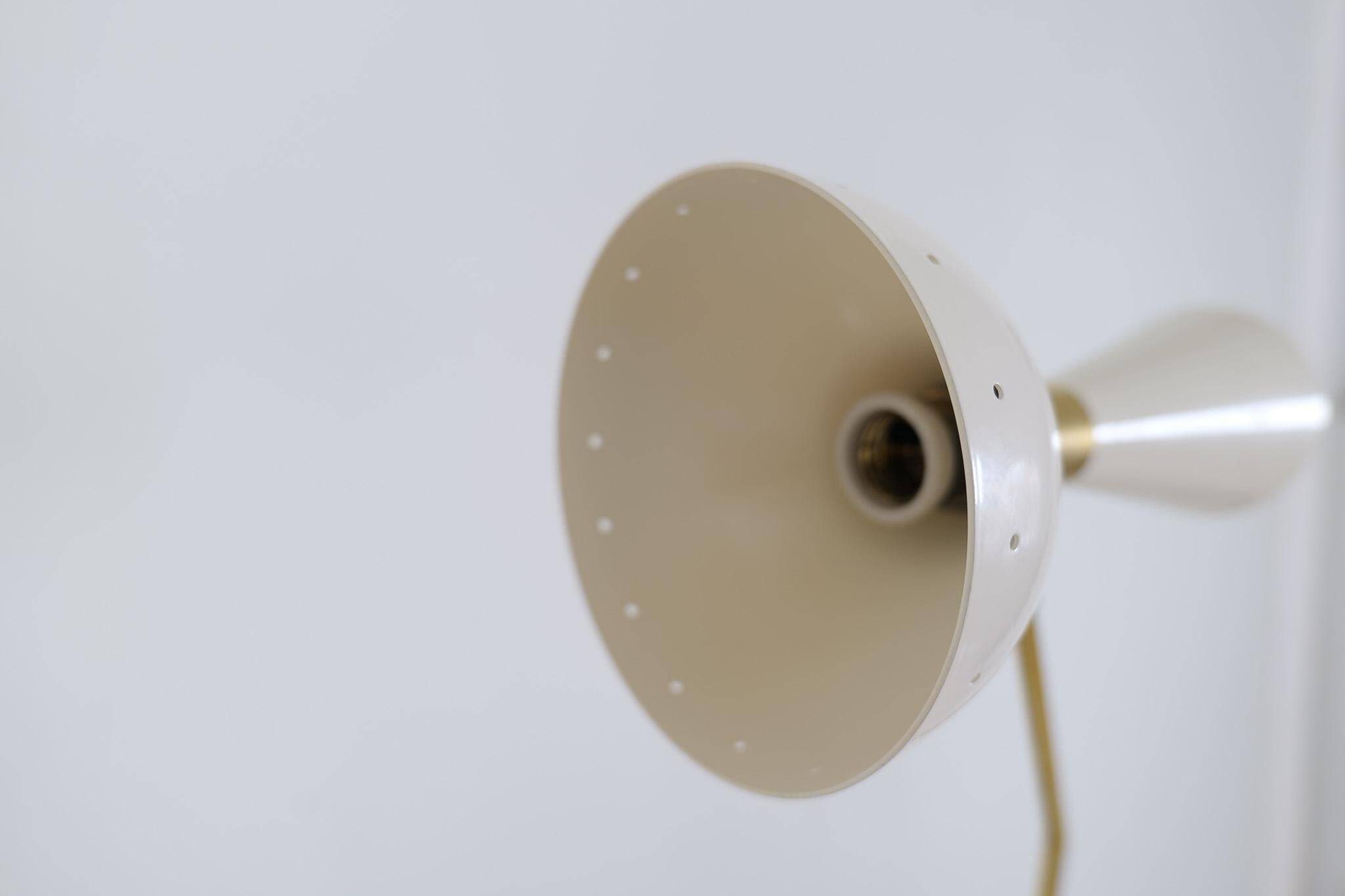 Modern Italian Table Lamp in Brass and Metal, Stilnovo Style