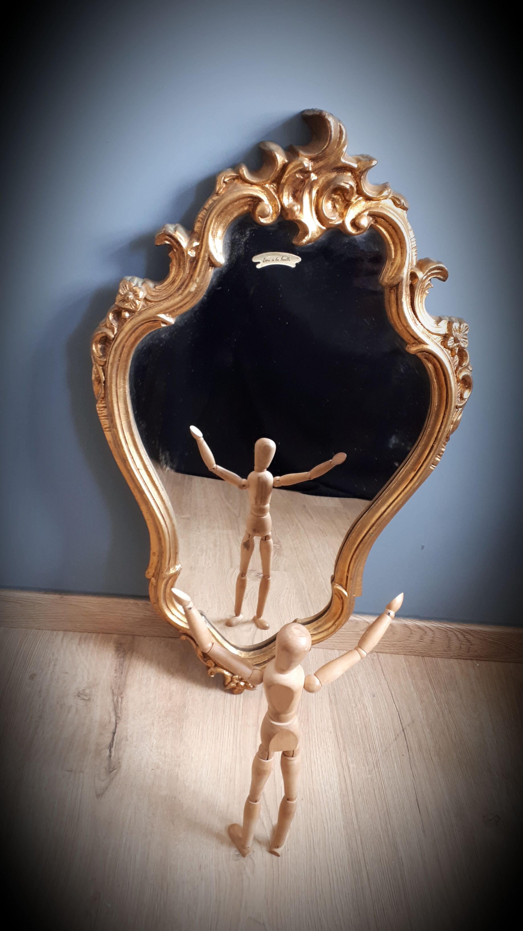 Old golden mirror with leaf   43x70cm
