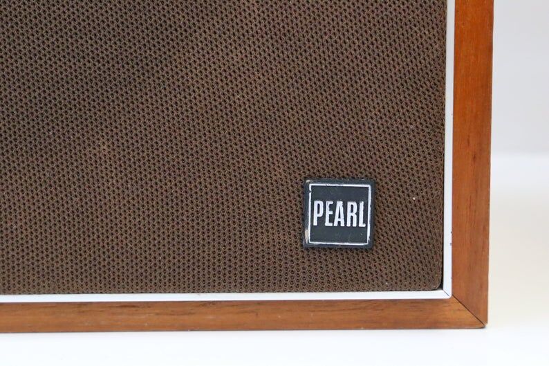 Vintage speakers by Pearl brand from the 1970s