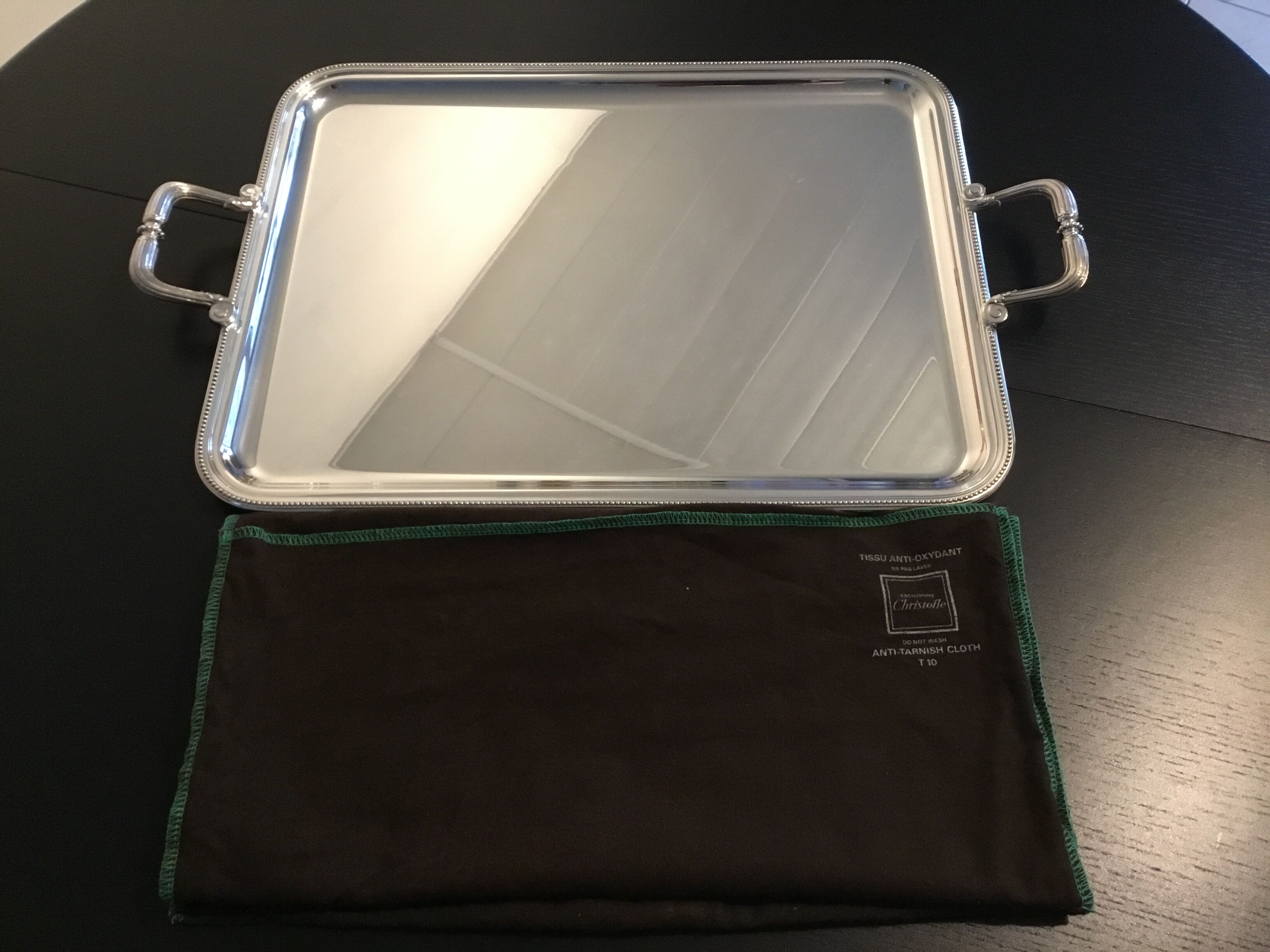 Christofle plate in silver metal