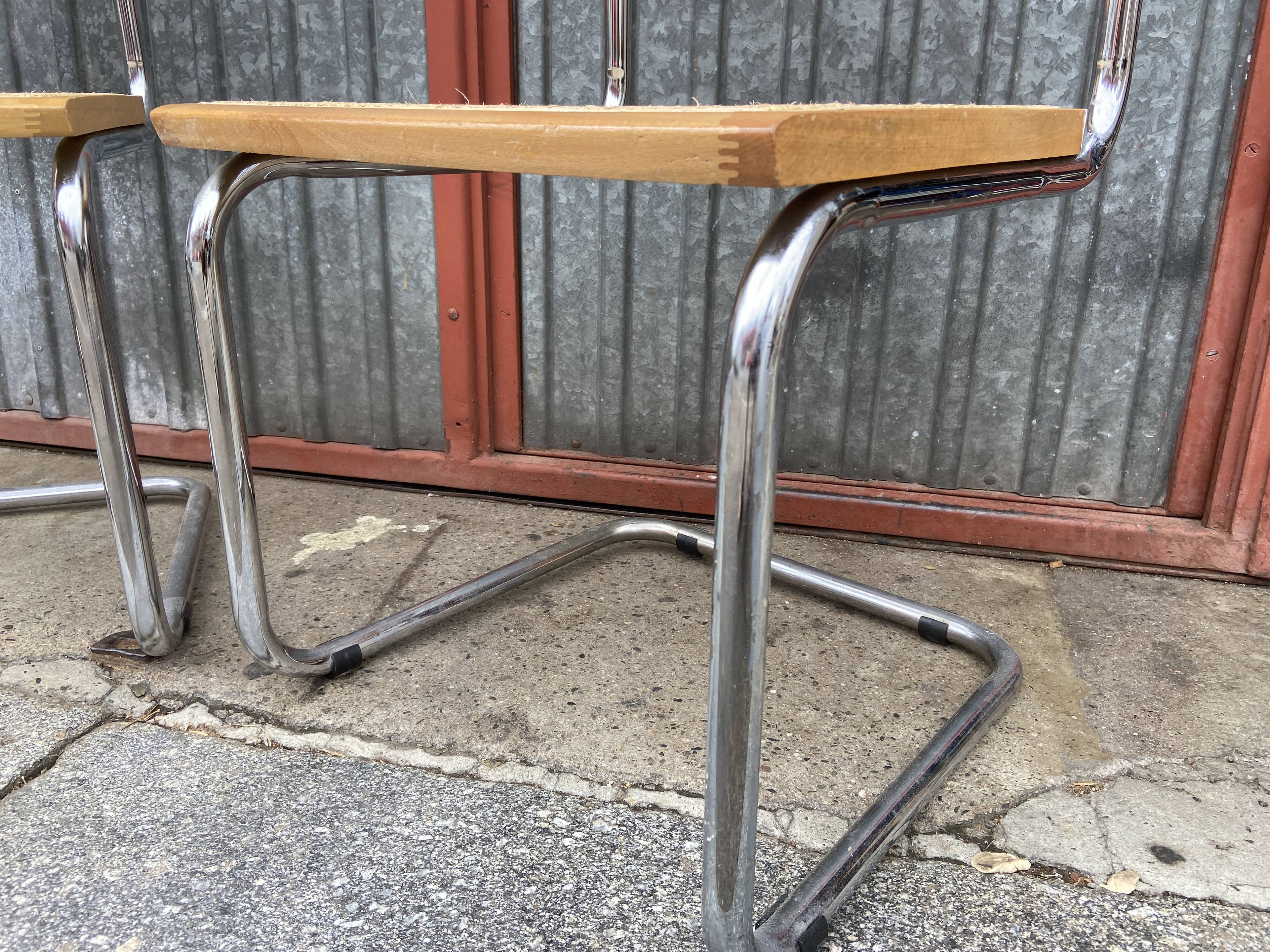 Paire de chaises Cesca B32 de Marcel Breuer Cesca B32 italie 1980