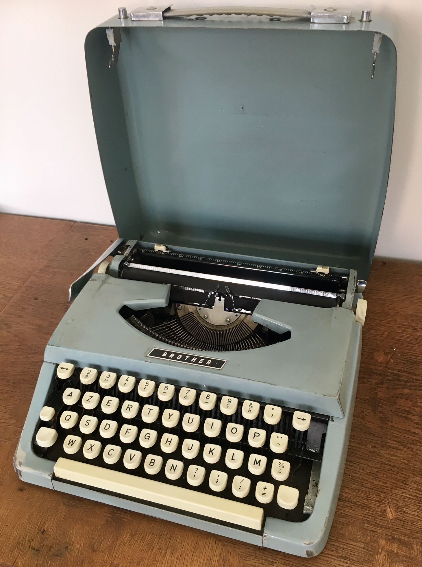Machine à écrire portable brother 1960 bleu clair
