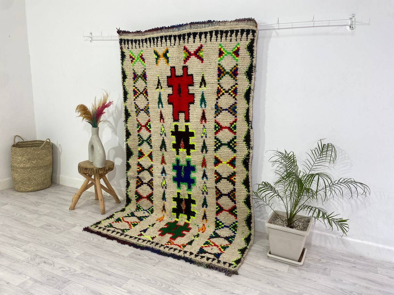 Handmade wool Berber rug 233 X 136 CM