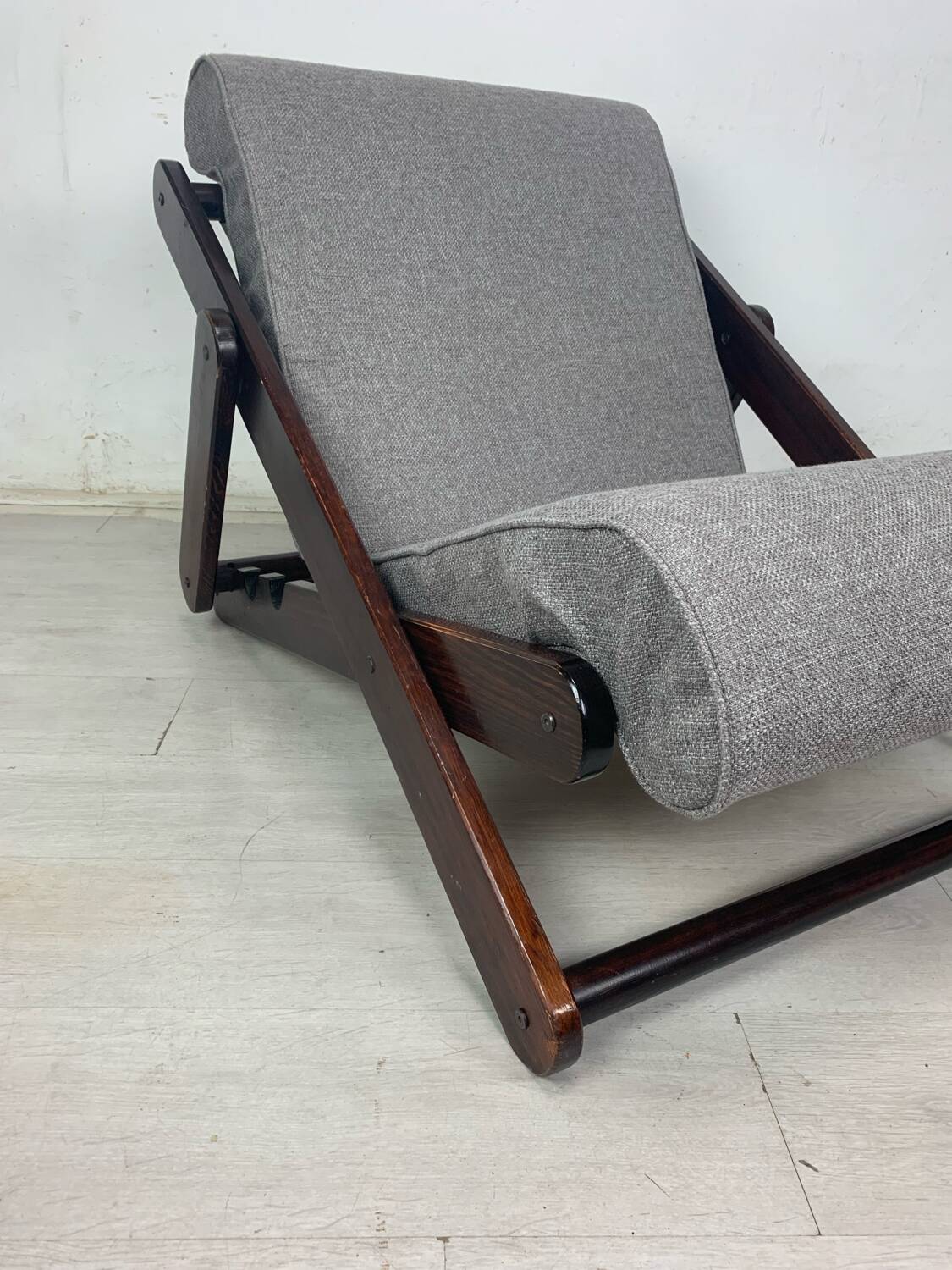 Pair of folding armchairs