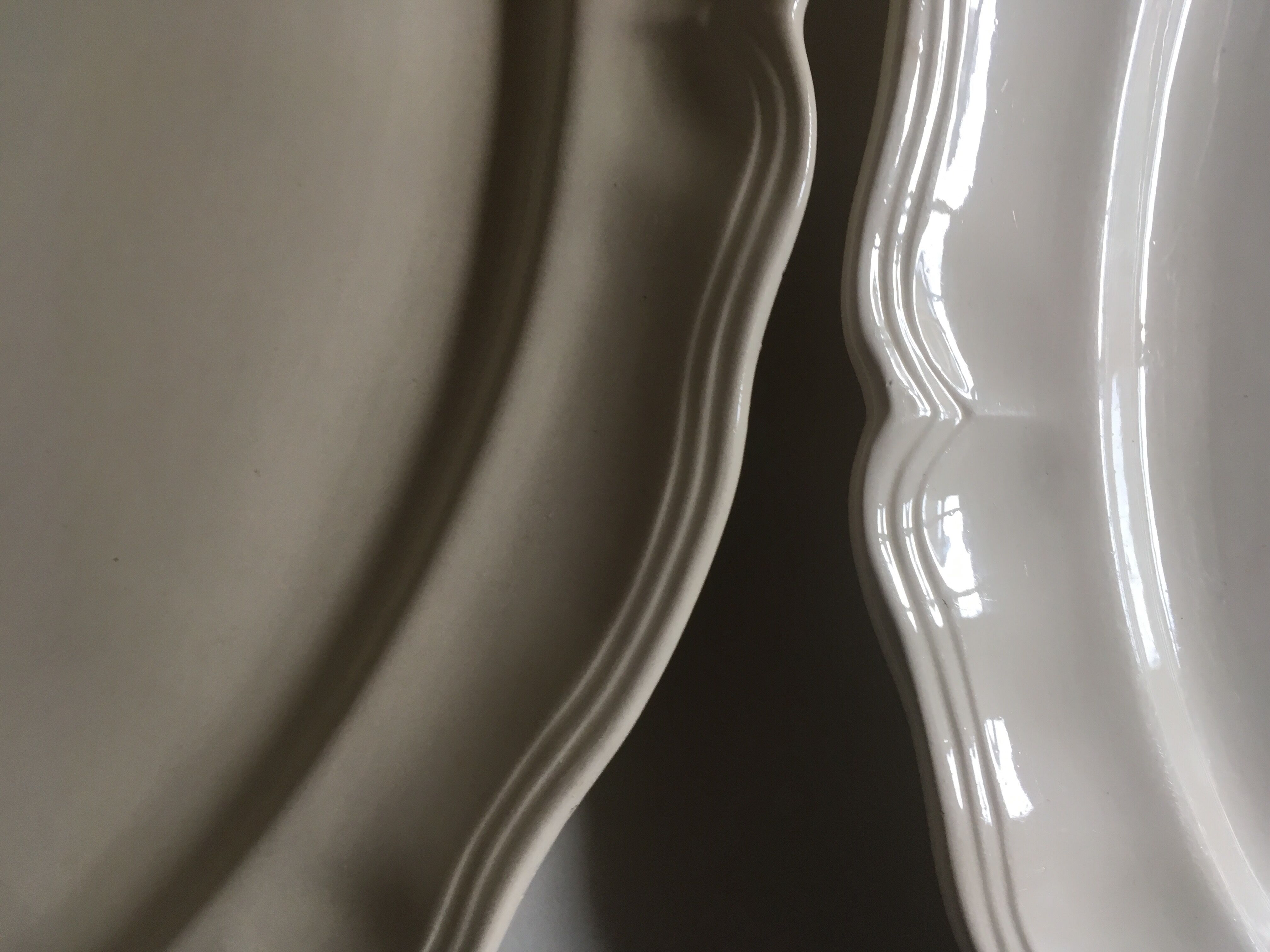 Sarreguemines ivory dish with oval godrons 38cm