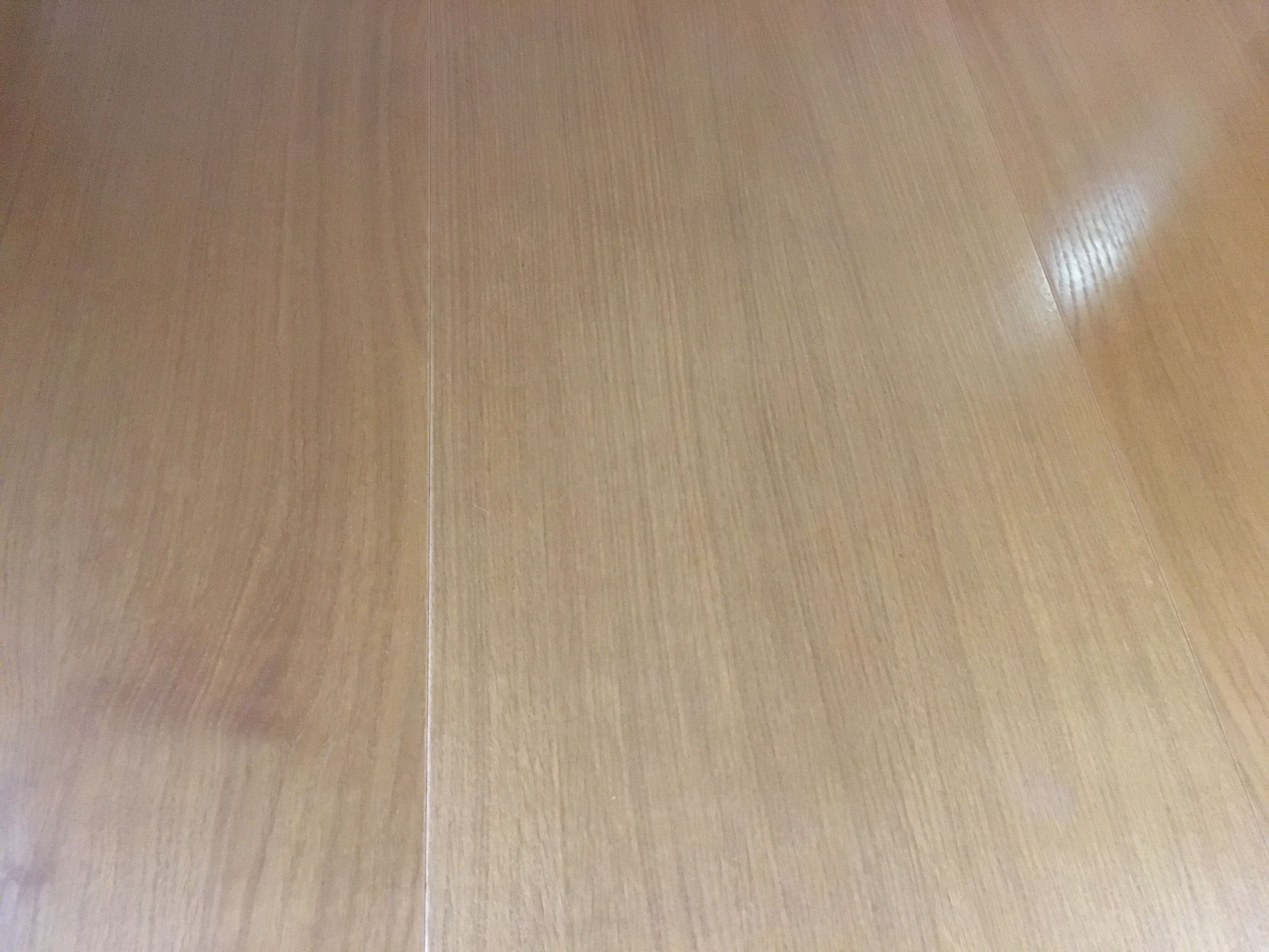 Round table & 4 rush-seated chairs in oak and beech