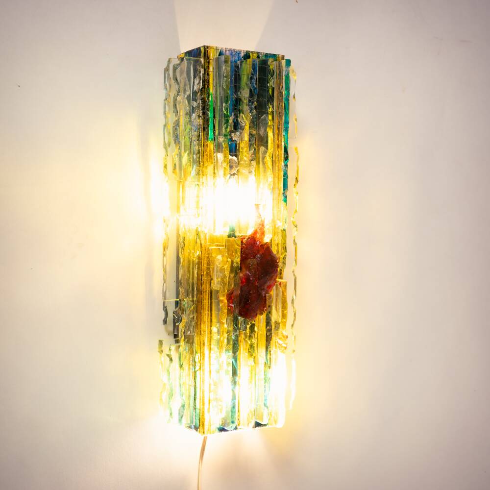Dutch Brutalist glass wall sconce "Chartres" by Willem van Oyen for Raak, 1960s