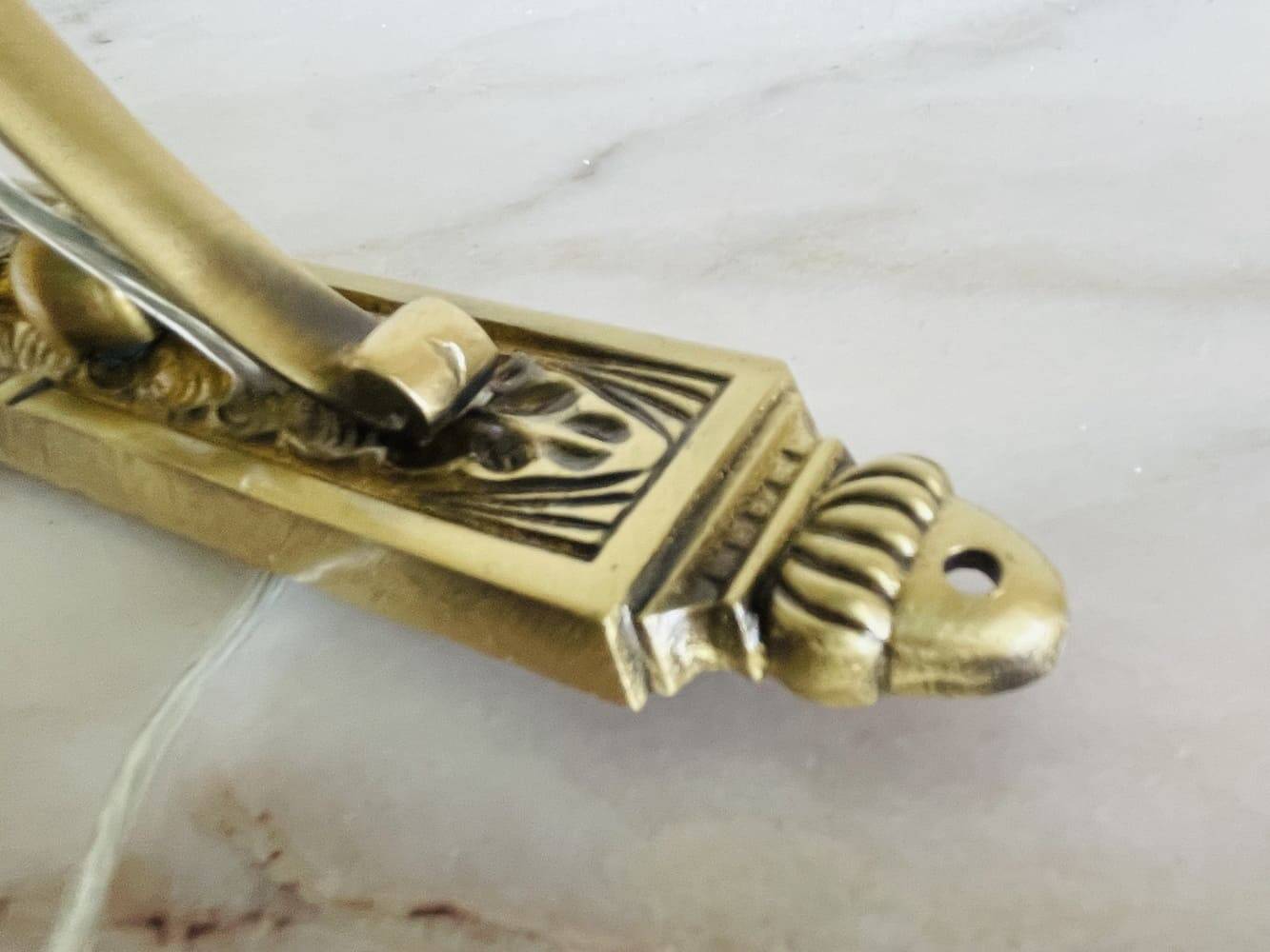 Paire d'appliques murales en laiton de style Art Nouveau