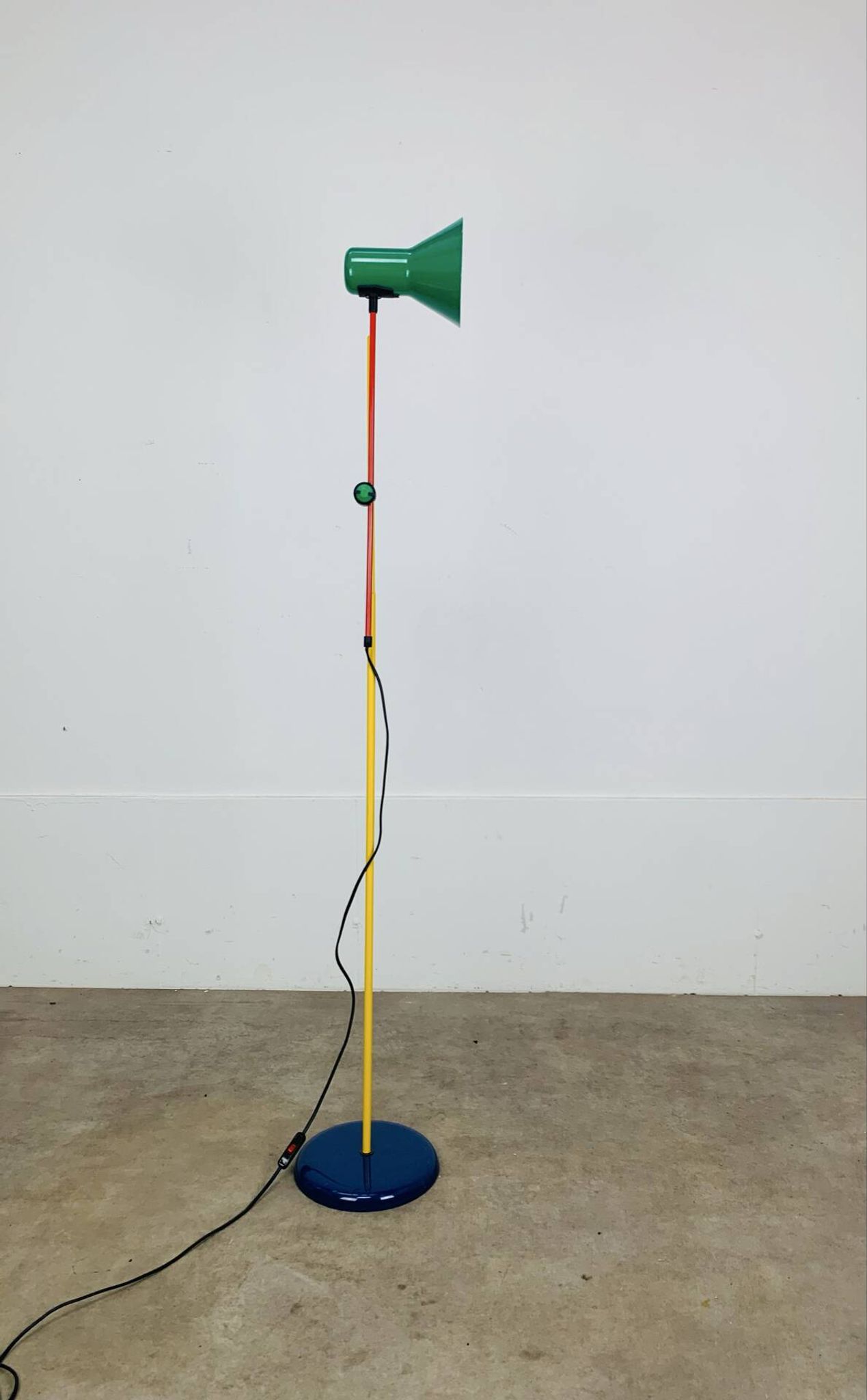 Lampadaire Veneta Lumi couleurs primaires