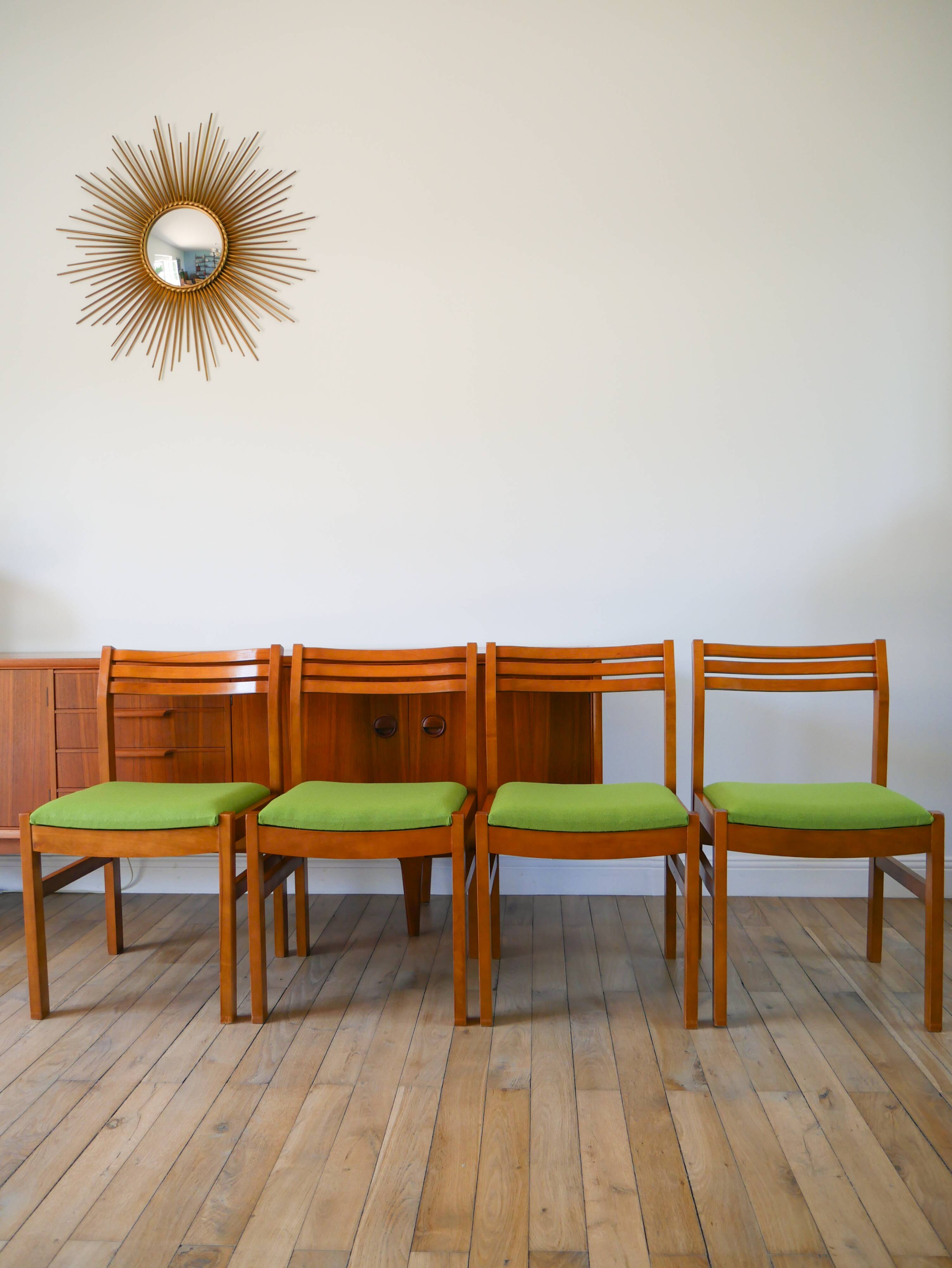 Set of 4 Scandinavian beech wood chairs, green wool, 1960.