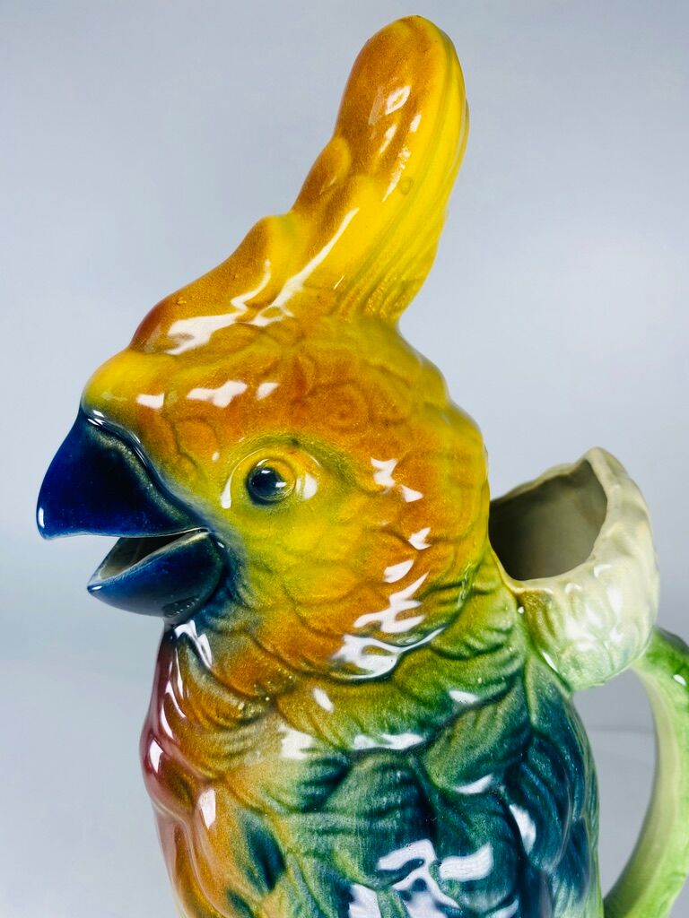 Vintage pitcher cockatoo slurry from Saint-Clément France 1920