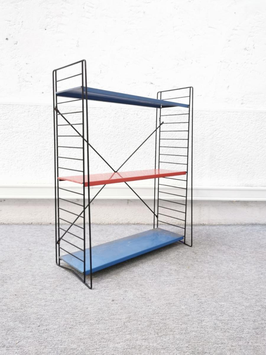 Tomado stepped shelf